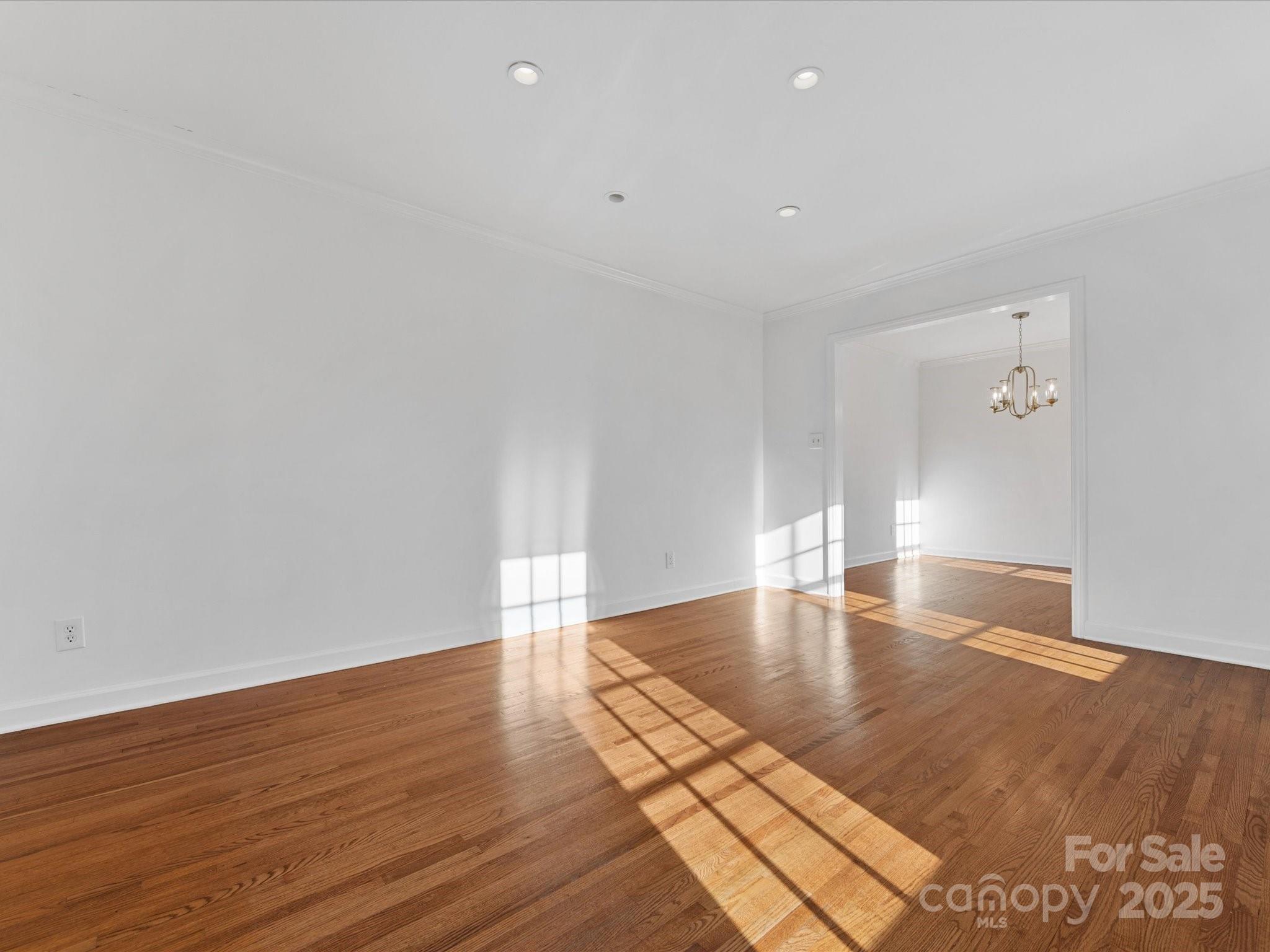 3728 Severn Avenue