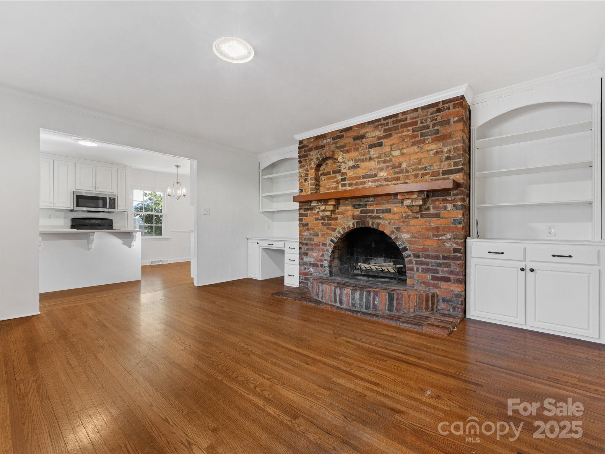 3728 Severn Avenue