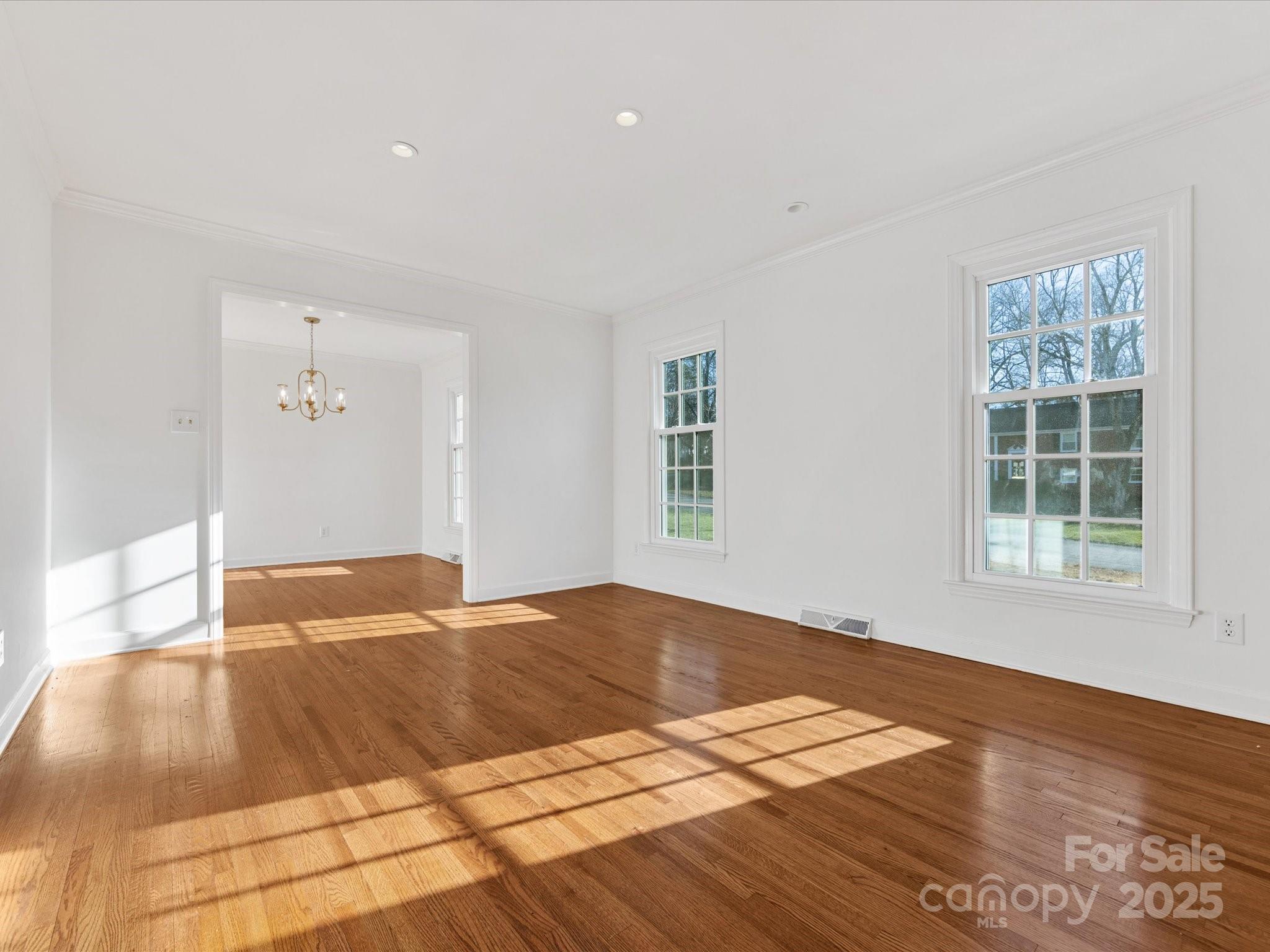 3728 Severn Avenue