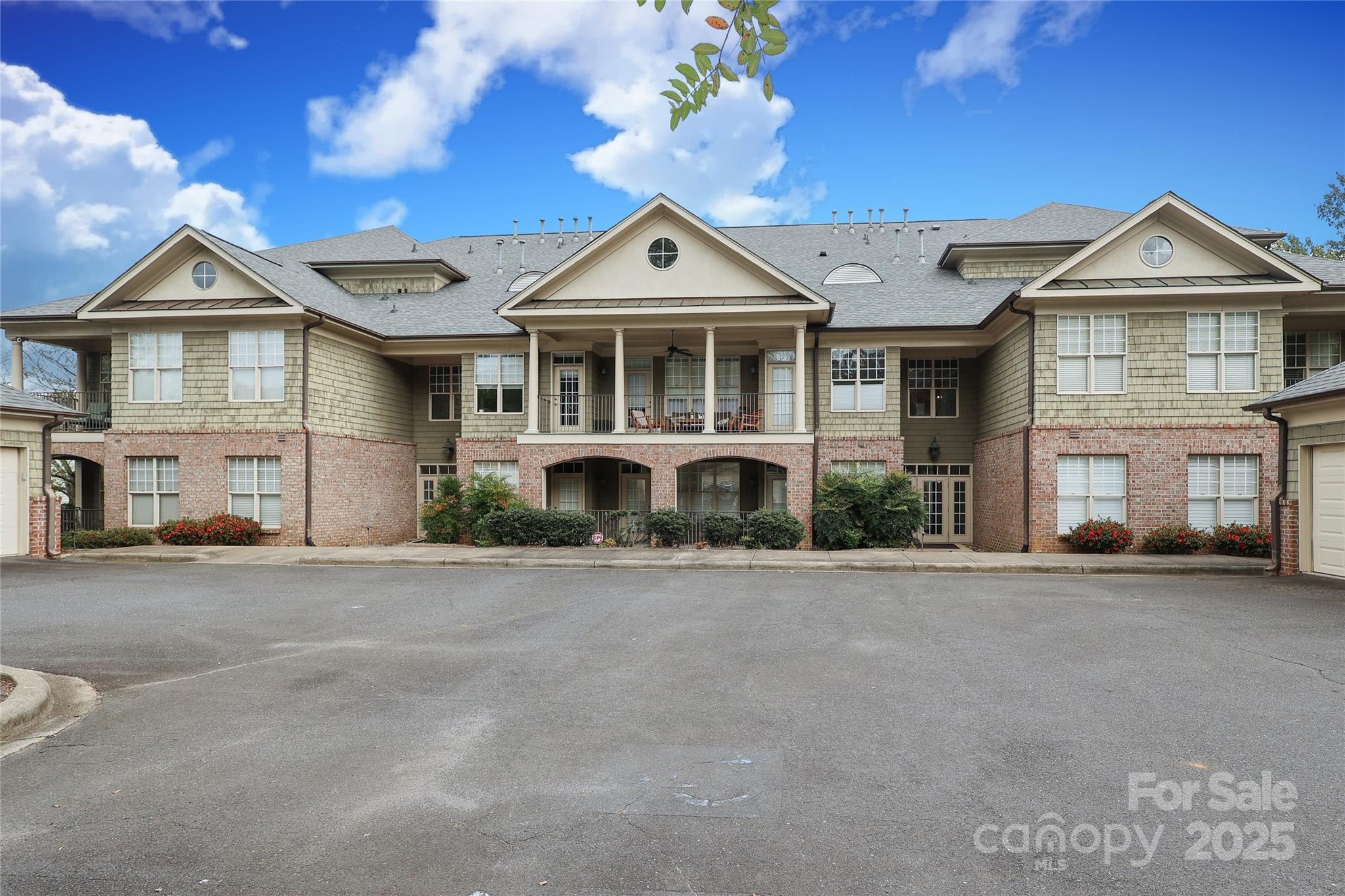 1129 Park West Drive
