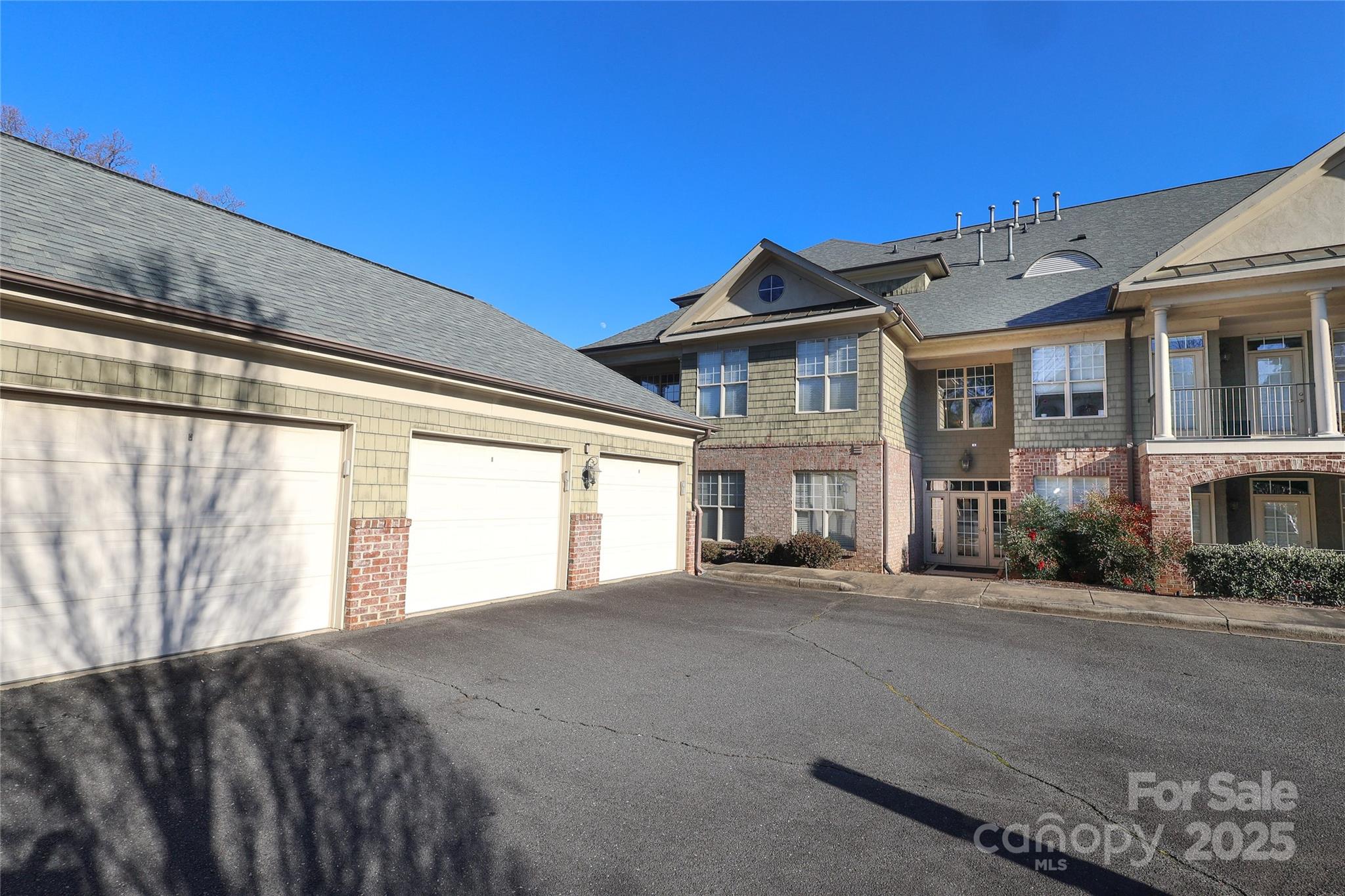 1129 Park West Drive
