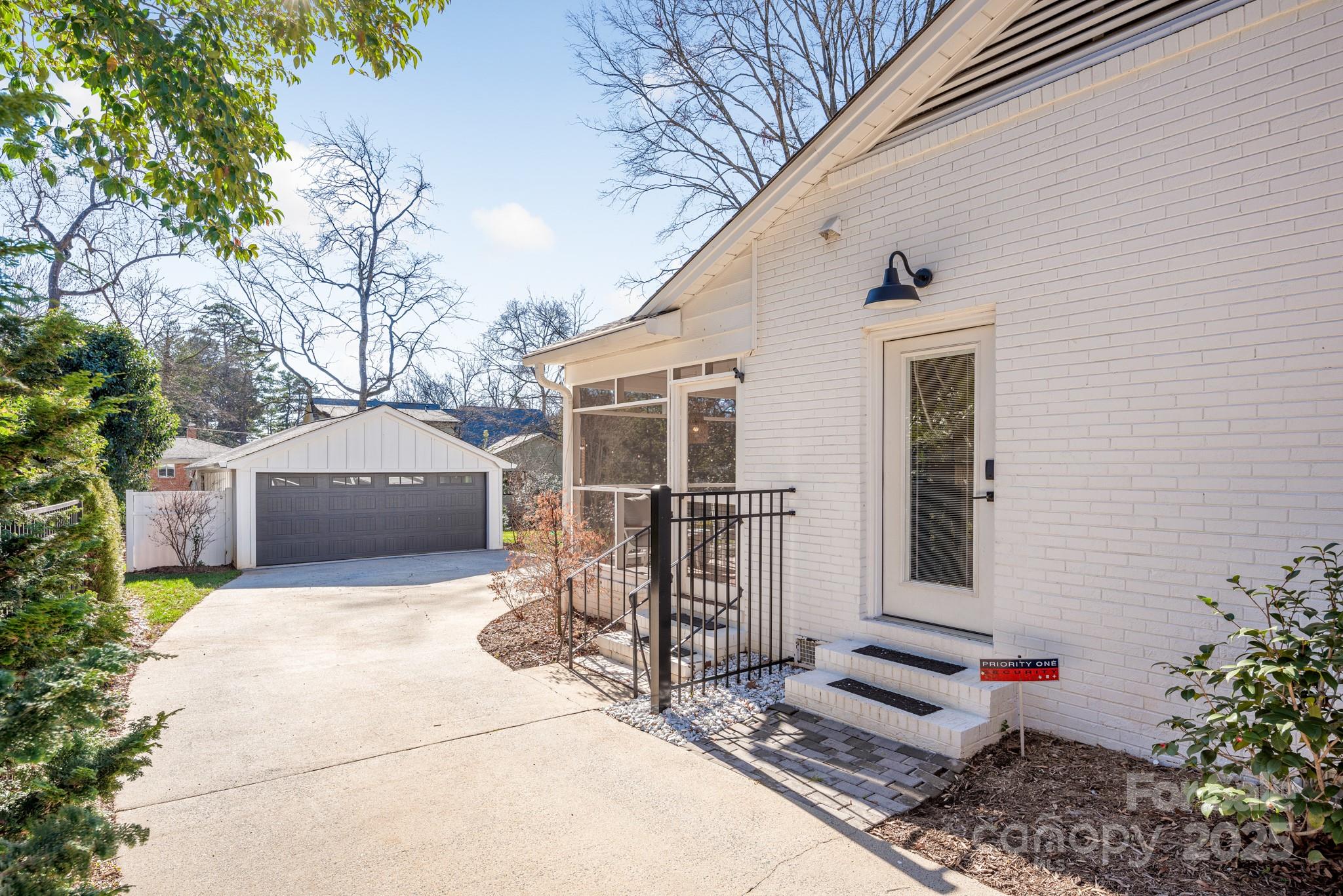 1244 Heather Lane