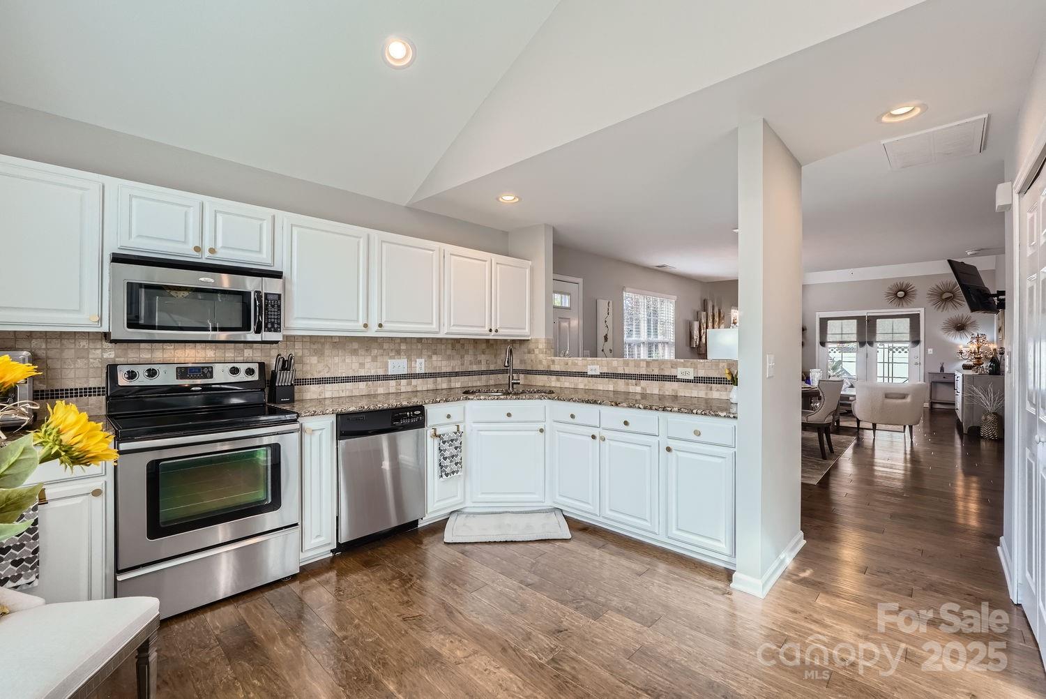 8636 Robinson Forest Drive