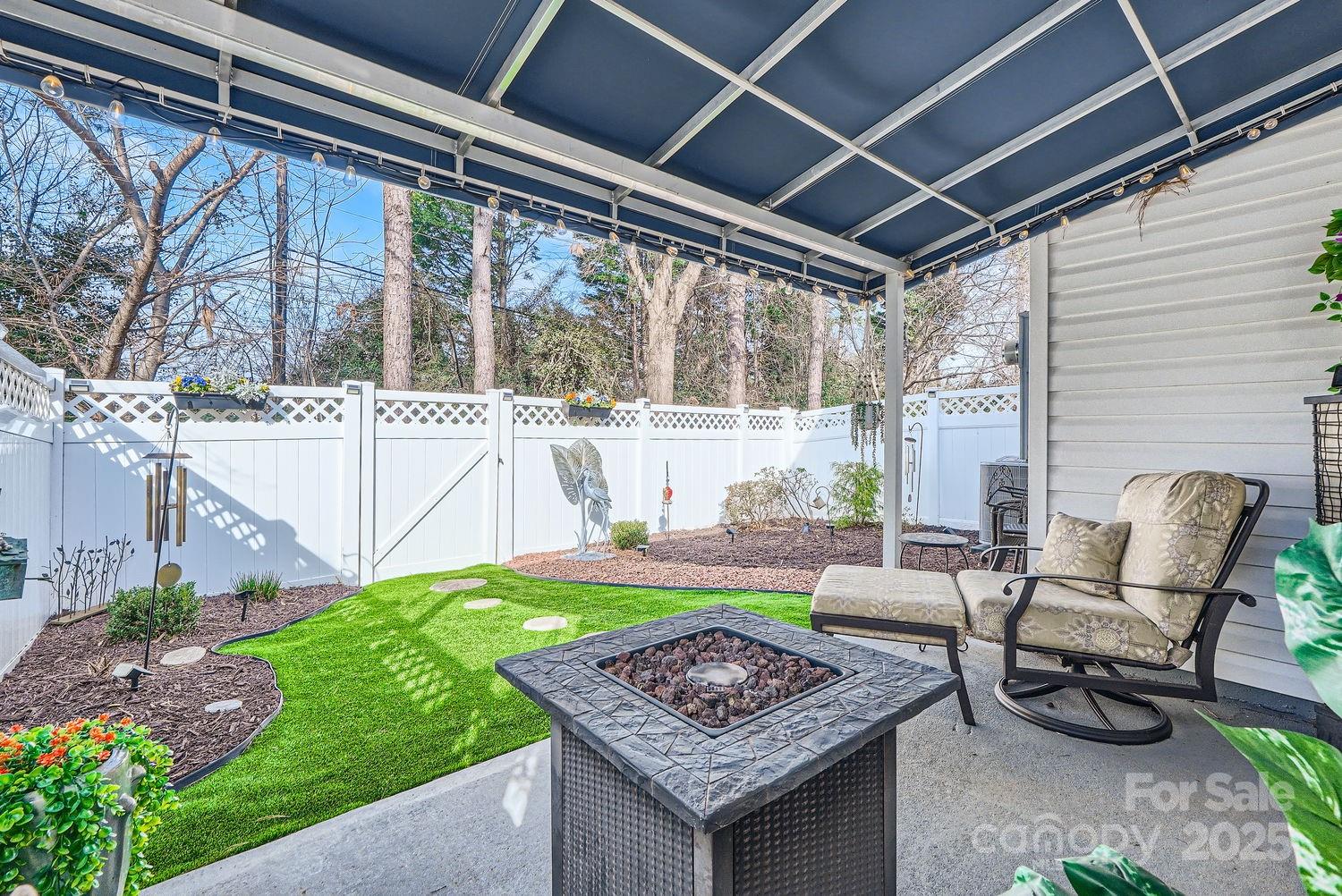 8636 Robinson Forest Drive