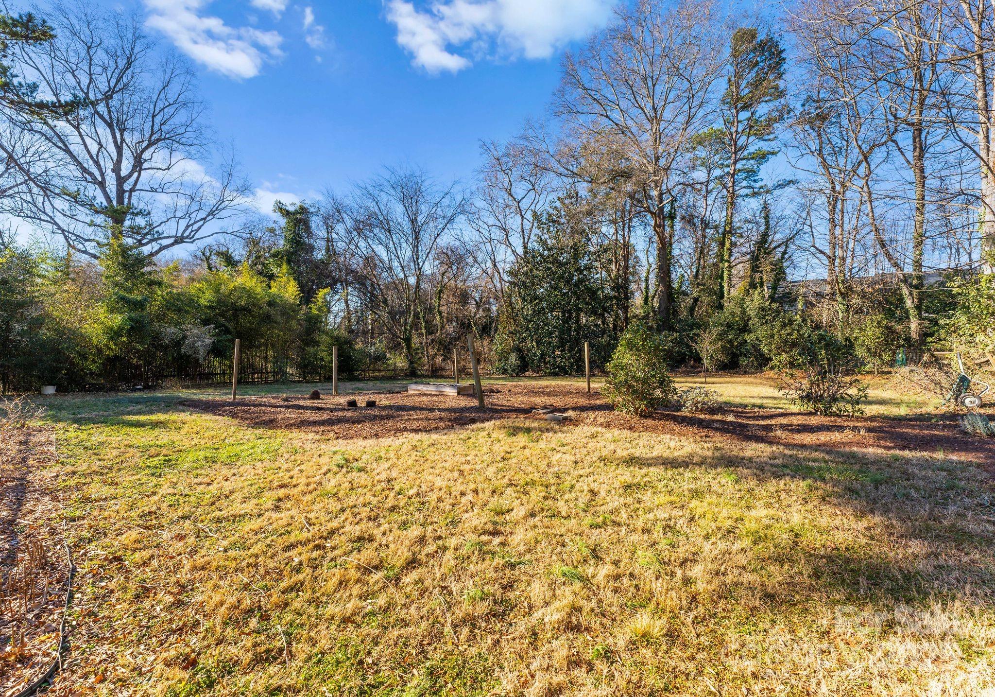 516 Mammoth Oaks Drive