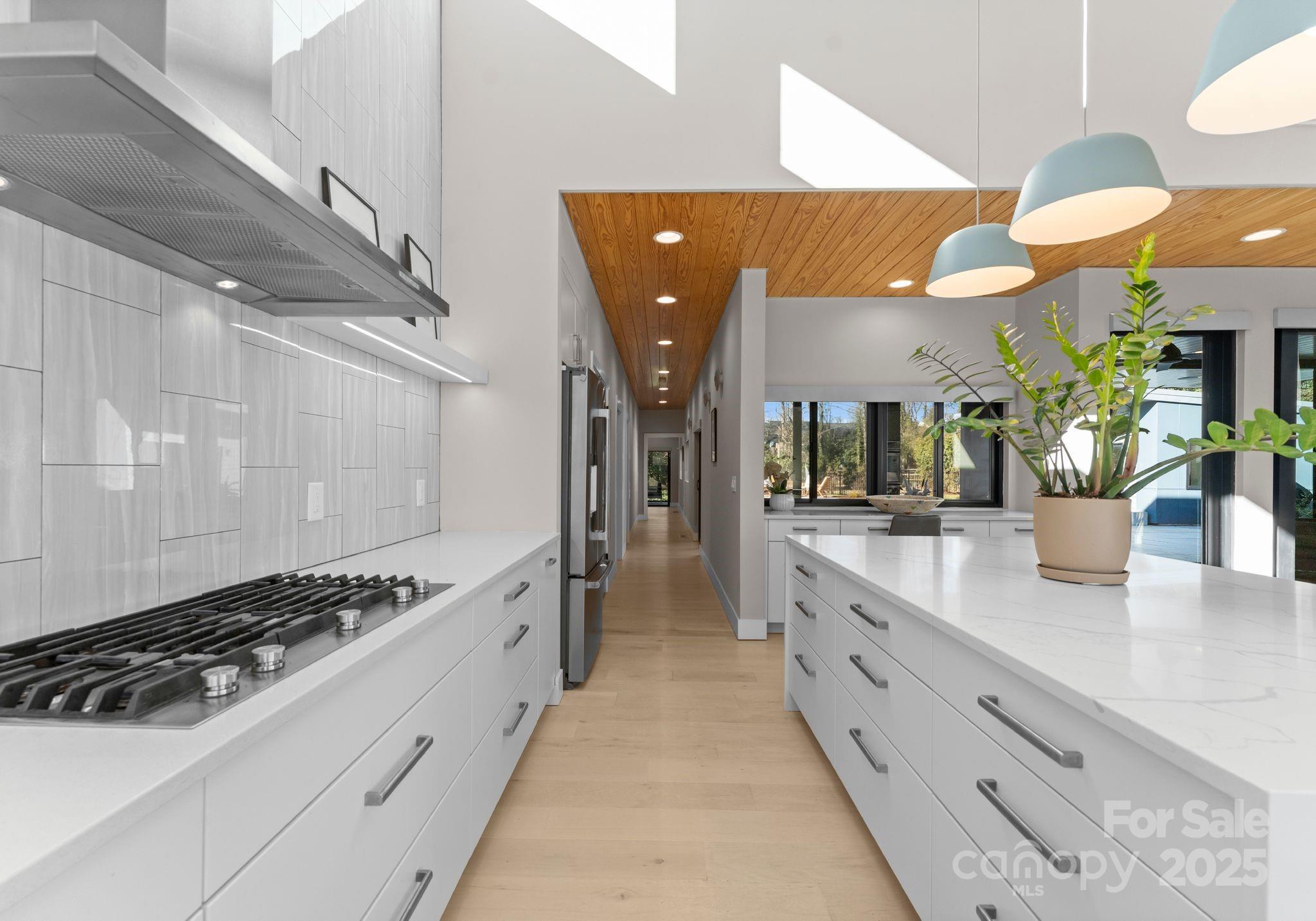 516 Mammoth Oaks Drive