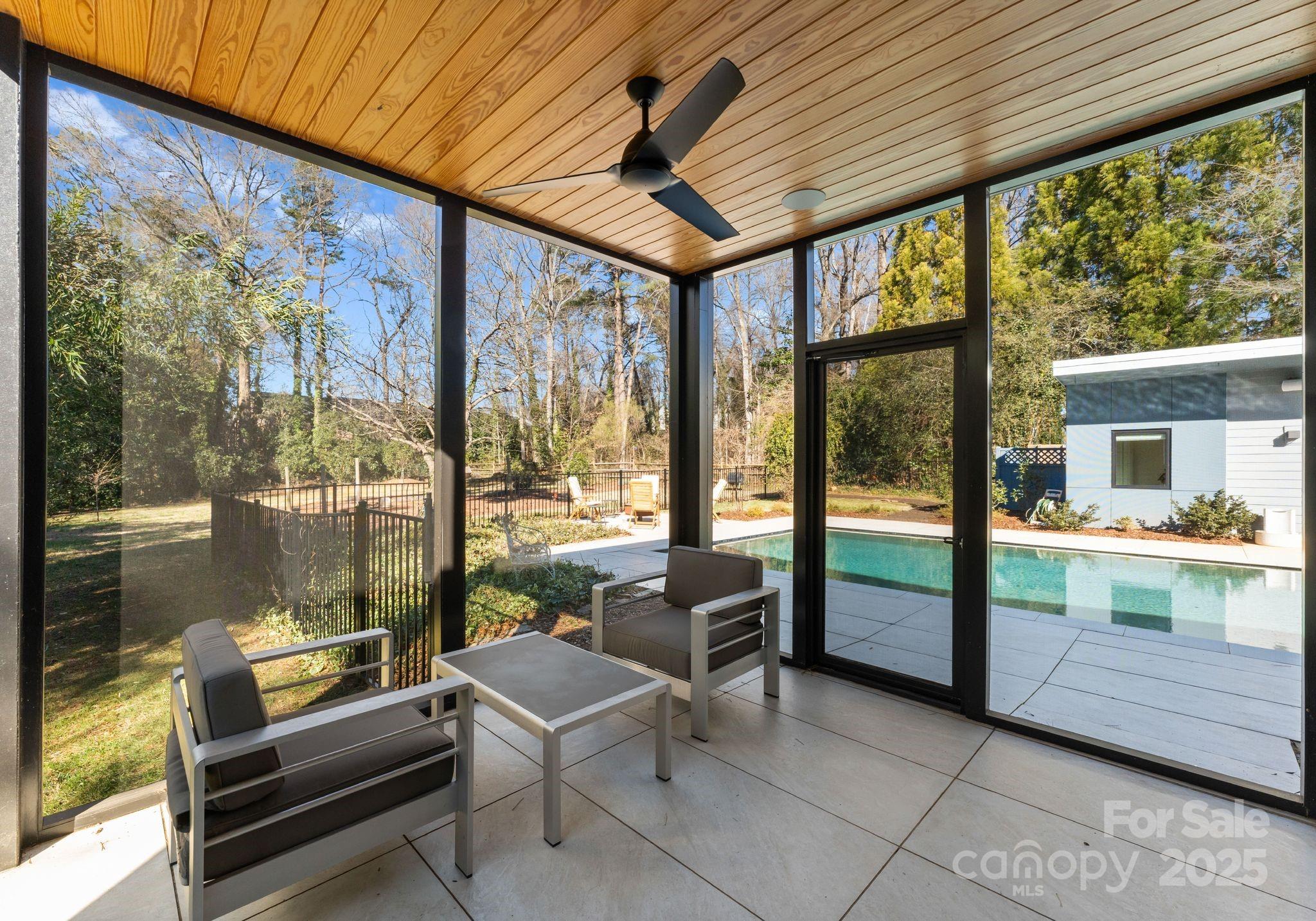 516 Mammoth Oaks Drive