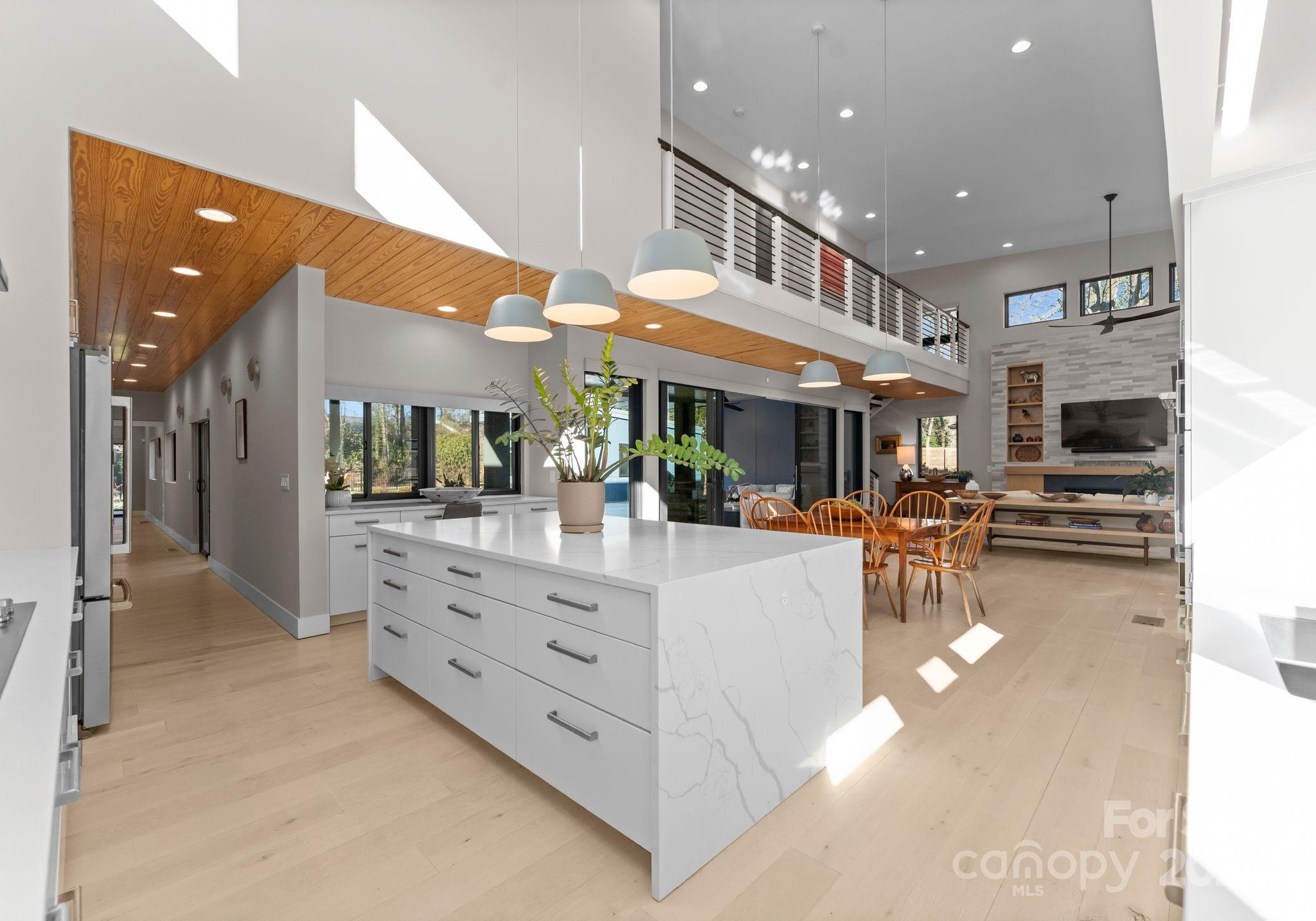 516 Mammoth Oaks Drive