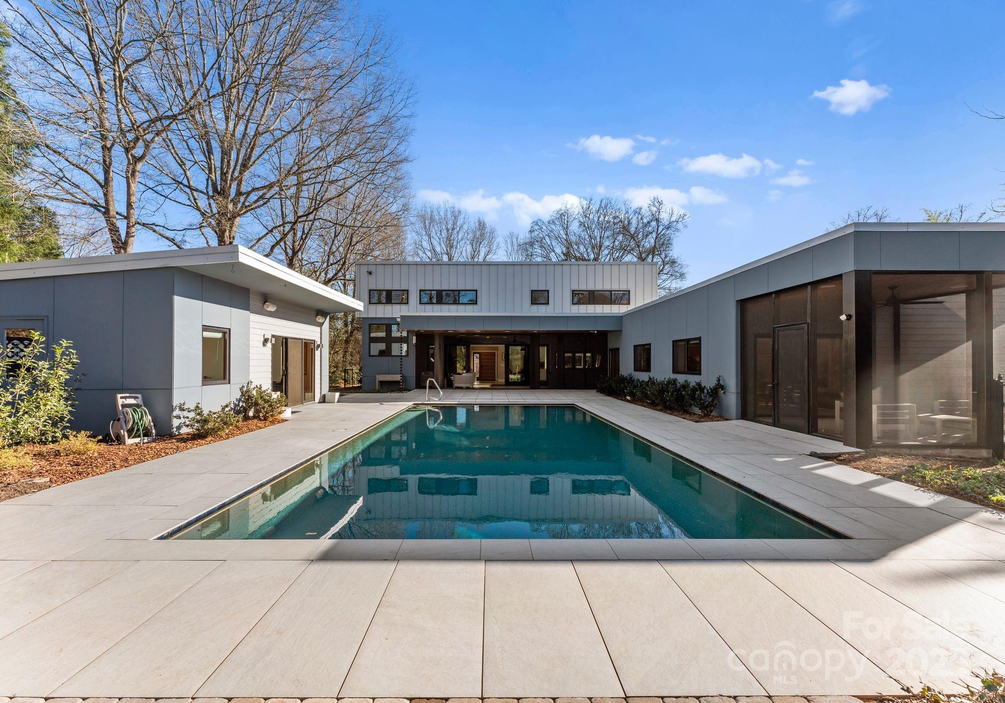 516 Mammoth Oaks Drive