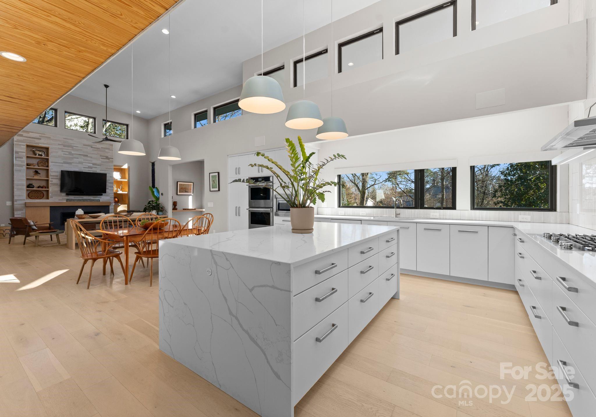 516 Mammoth Oaks Drive