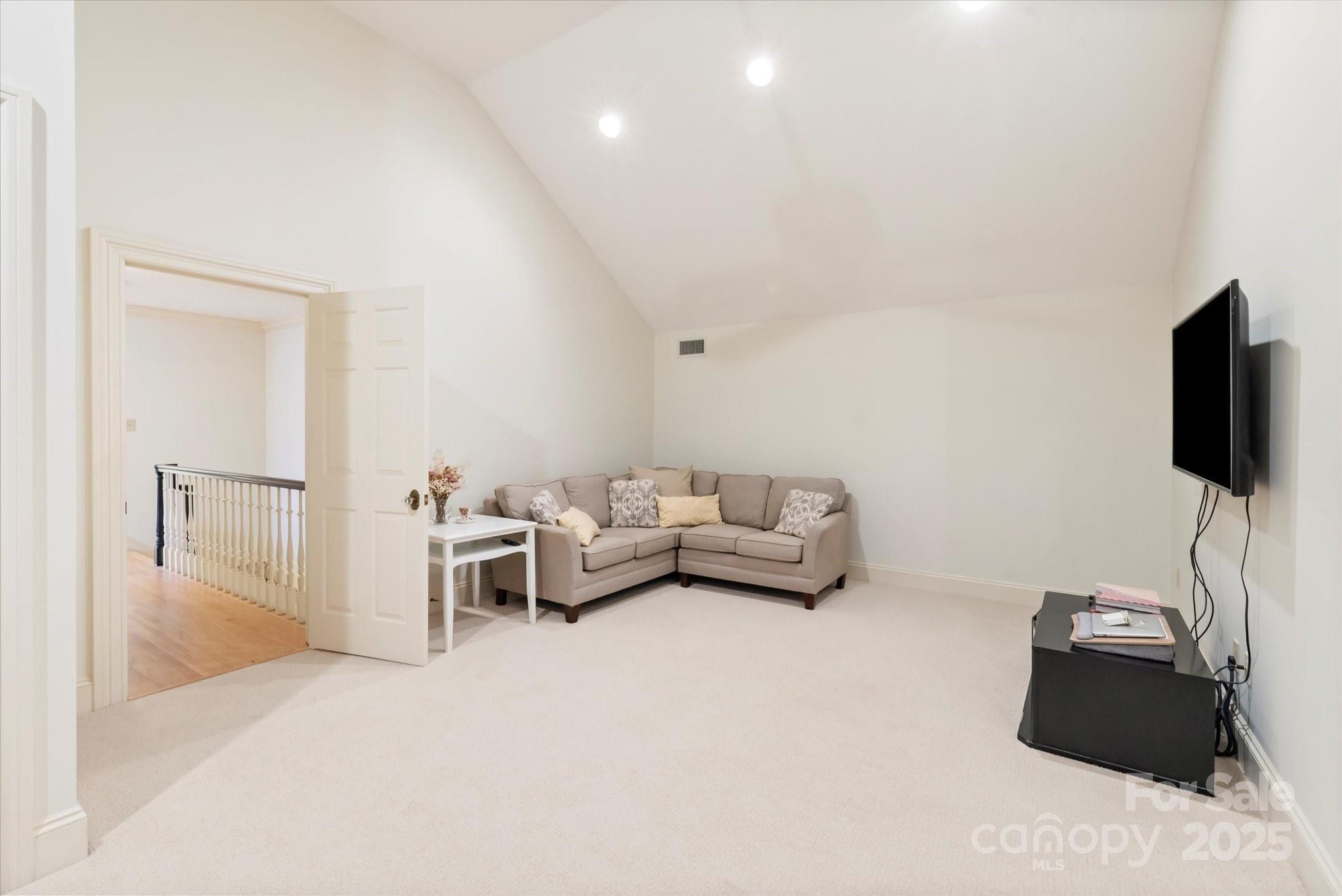 8520 Greencastle Drive
