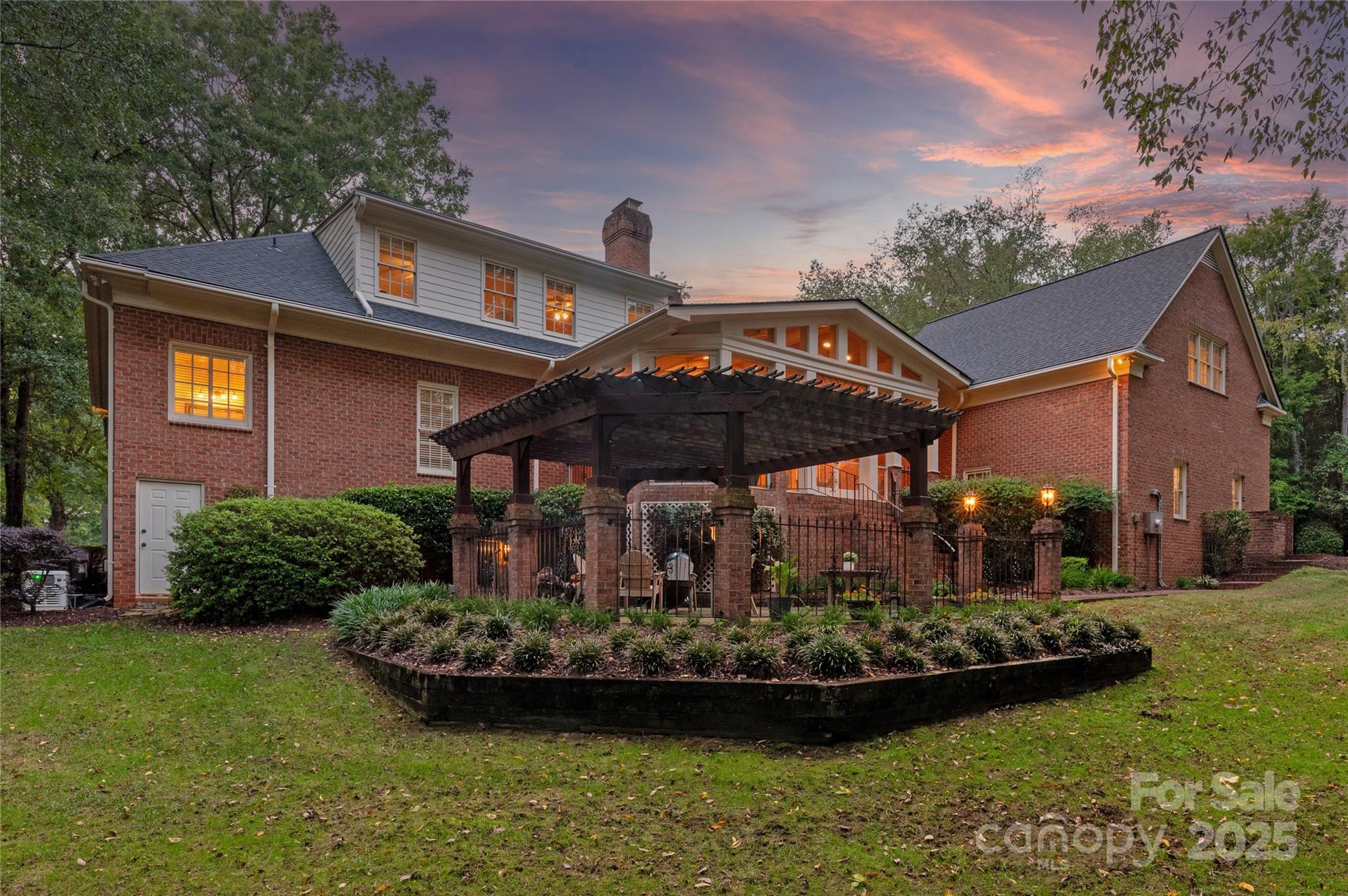 8520 Greencastle Drive