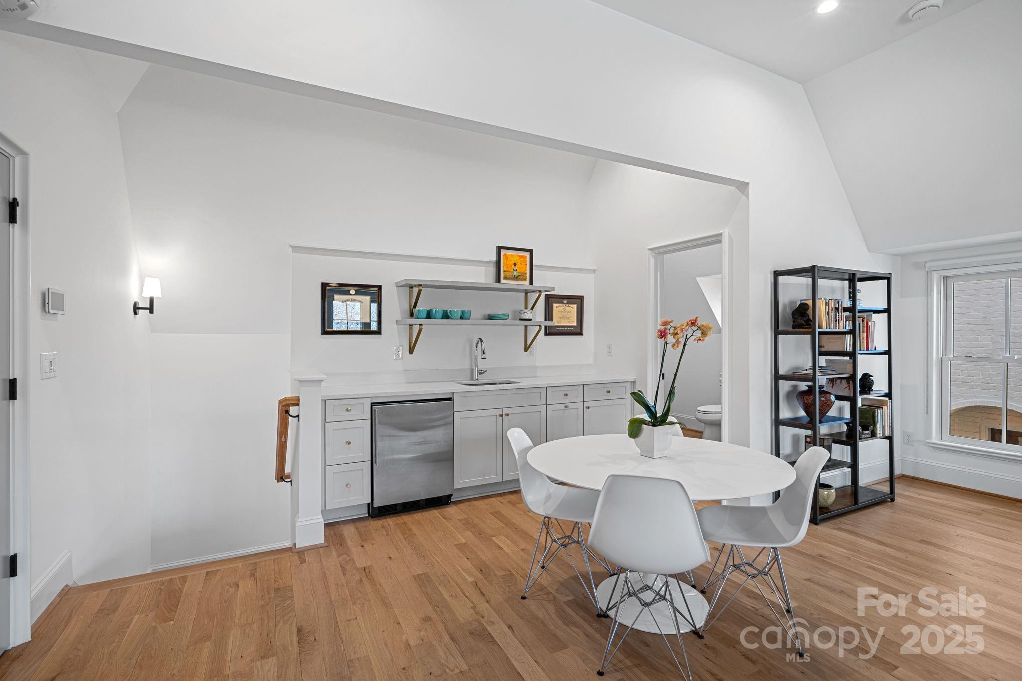 3027 Westfield Road