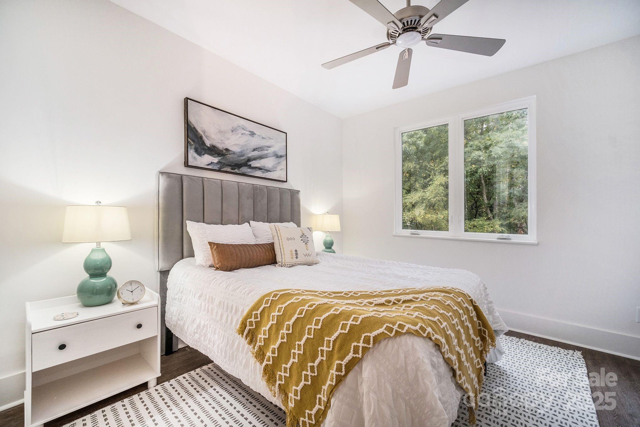 2542 Park Rose Lane Unit: 9