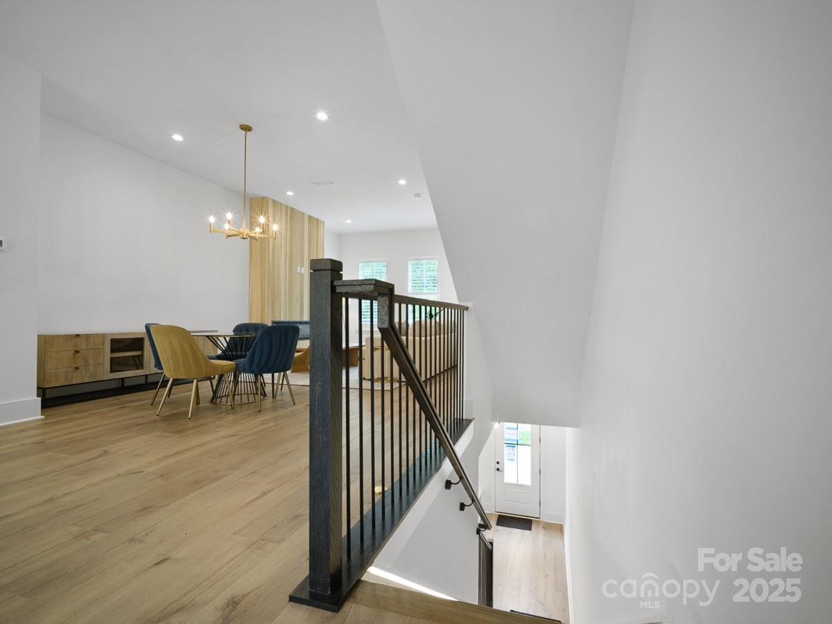 2534 Park Rose Lane Unit: 11