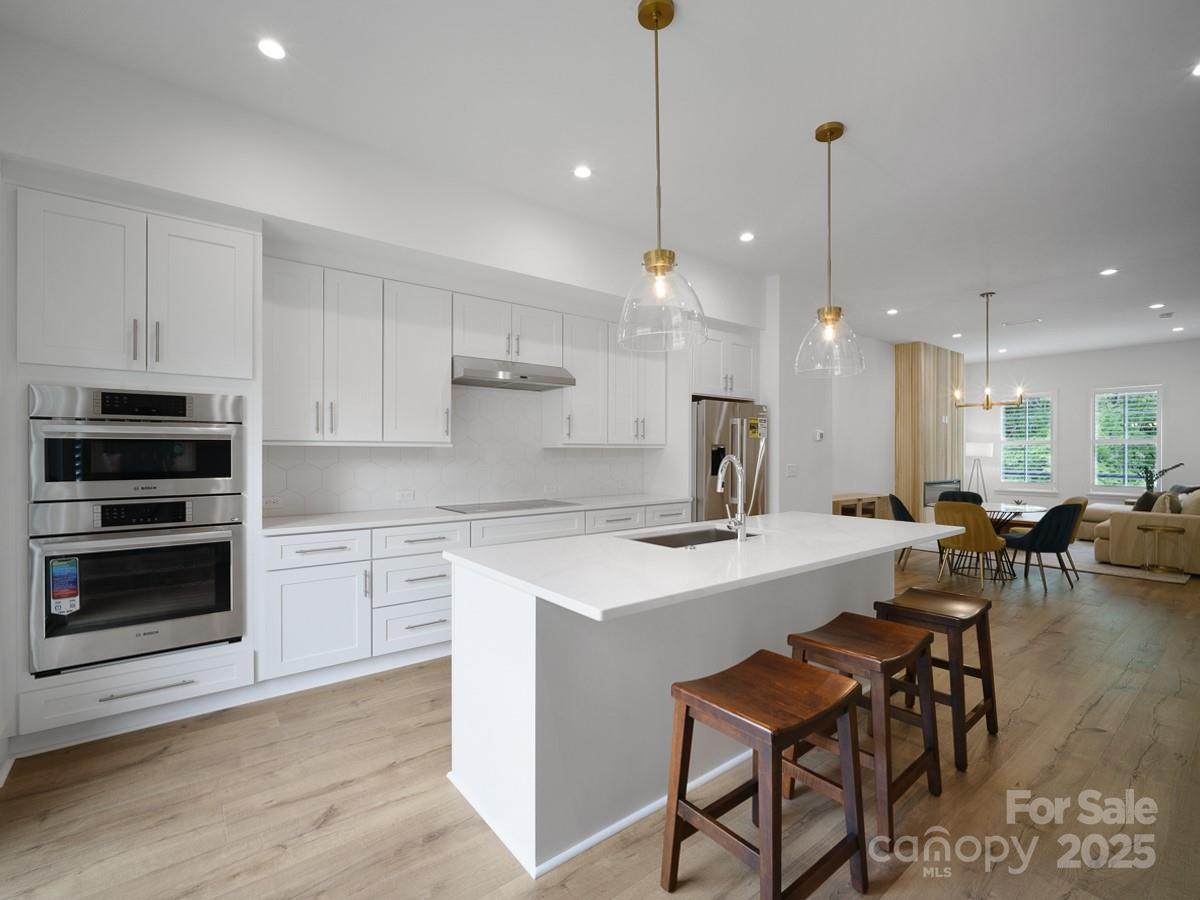 2530 Park Rose Lane Unit: 12