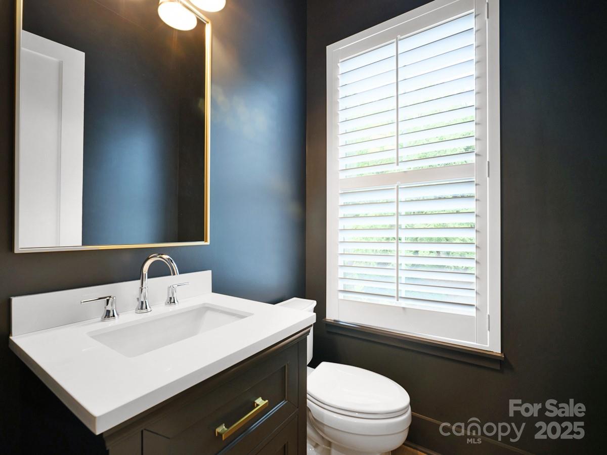 2530 Park Rose Lane Unit: 12
