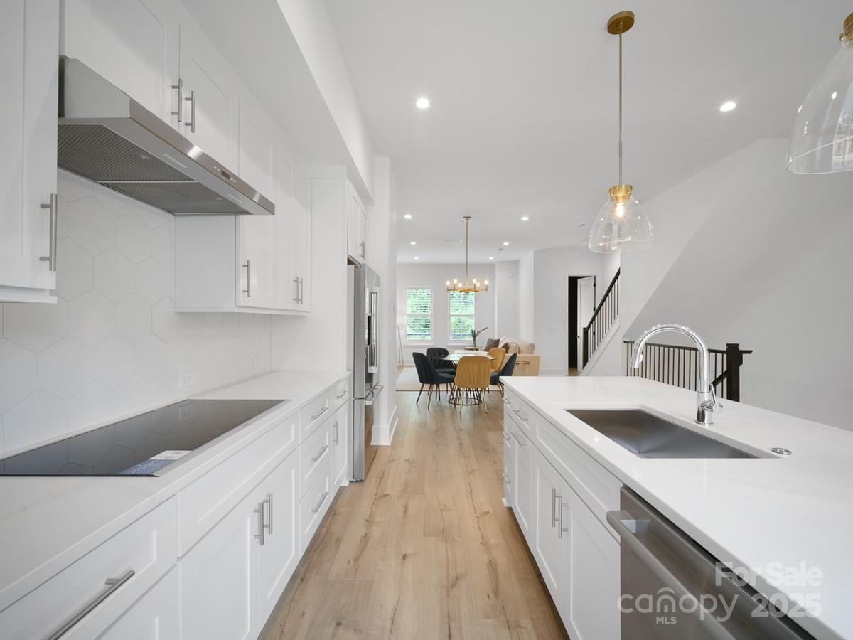 2530 Park Rose Lane Unit: 12