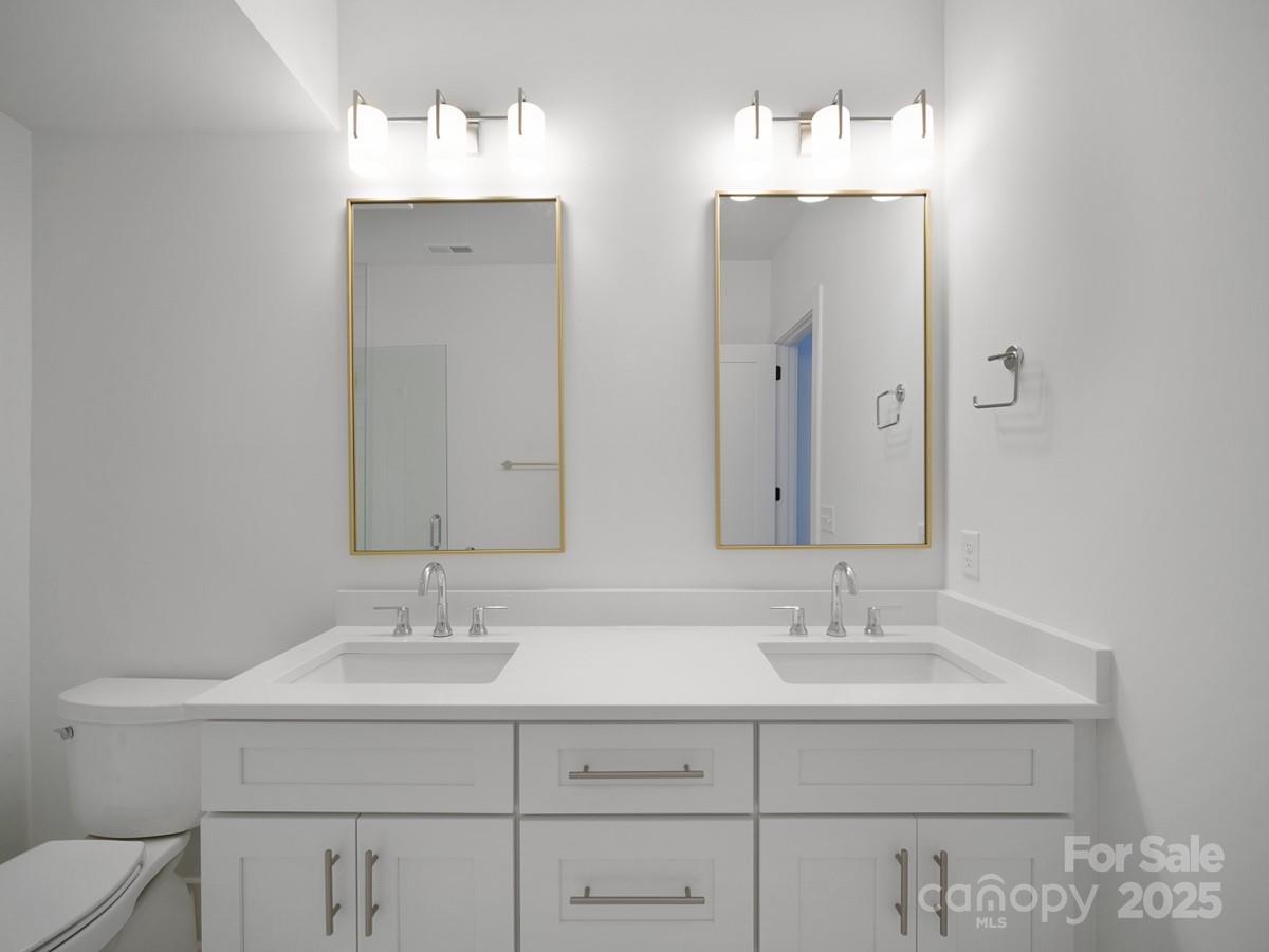 2530 Park Rose Lane Unit: 12