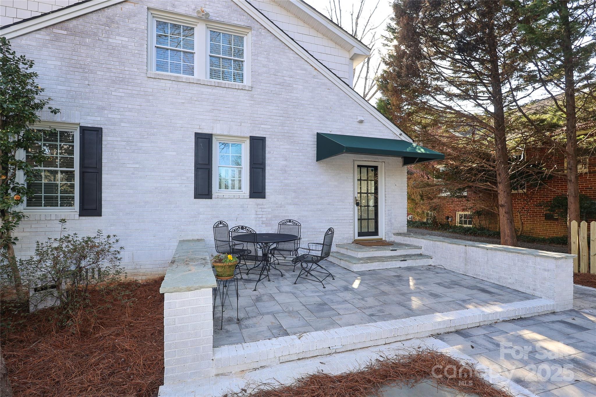 2912 Park Road