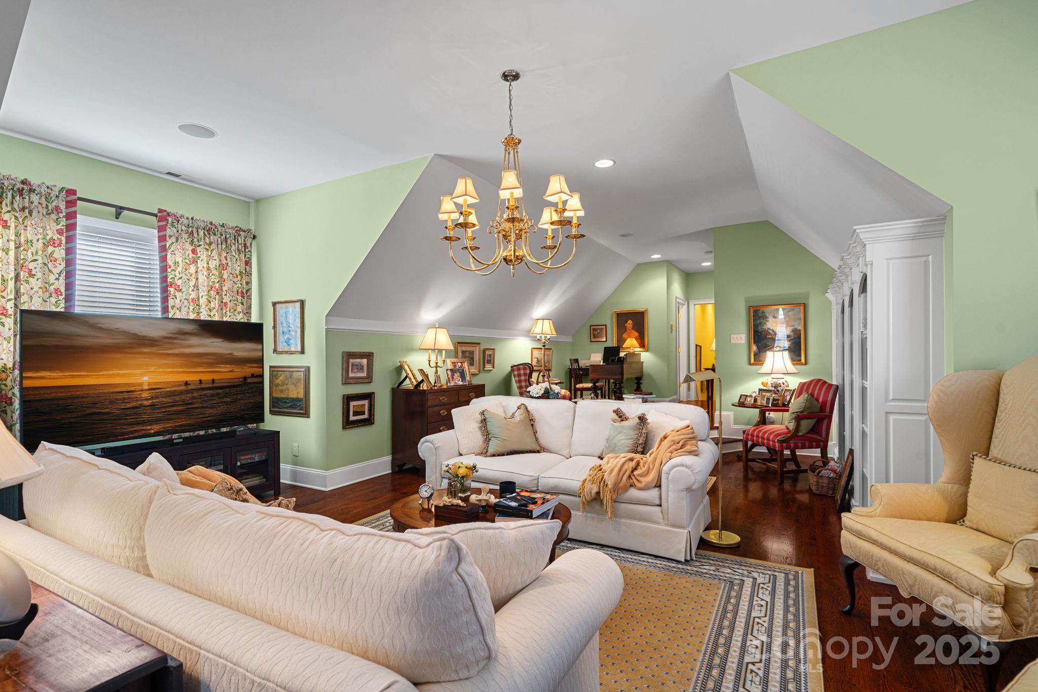 104 Lazenby Drive