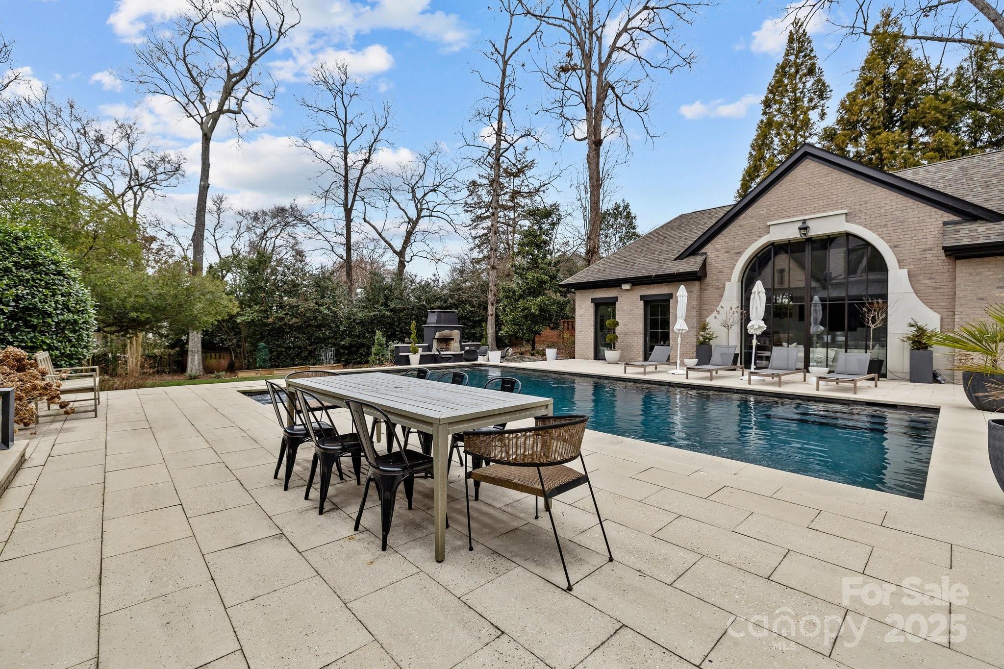2130 Ferncliff Road