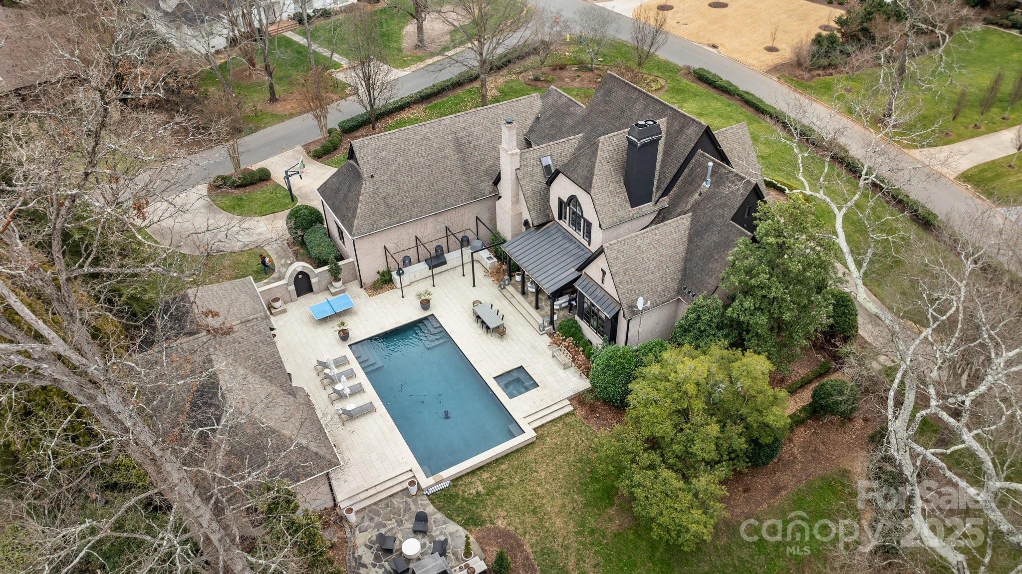 2130 Ferncliff Road