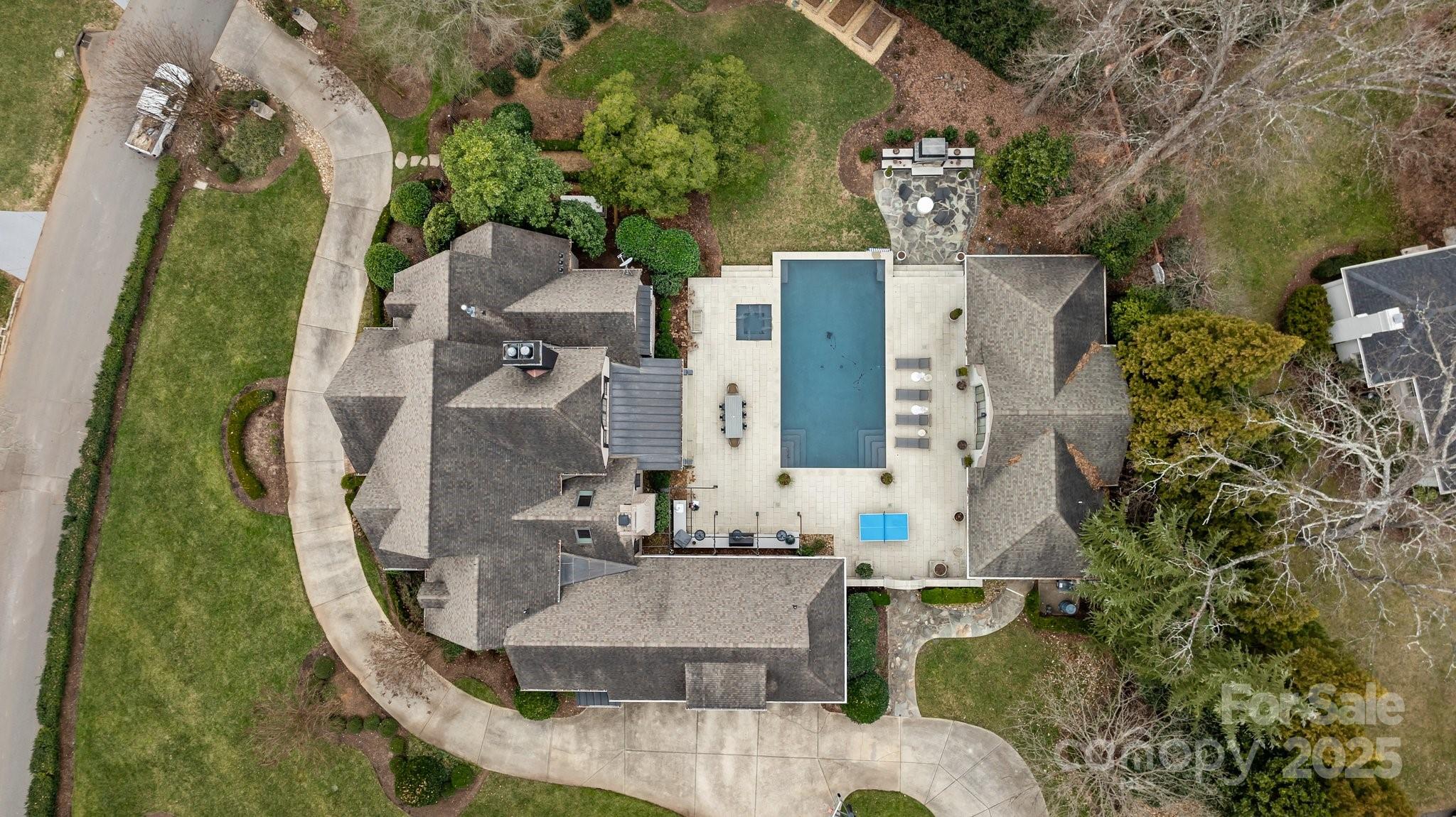 2130 Ferncliff Road