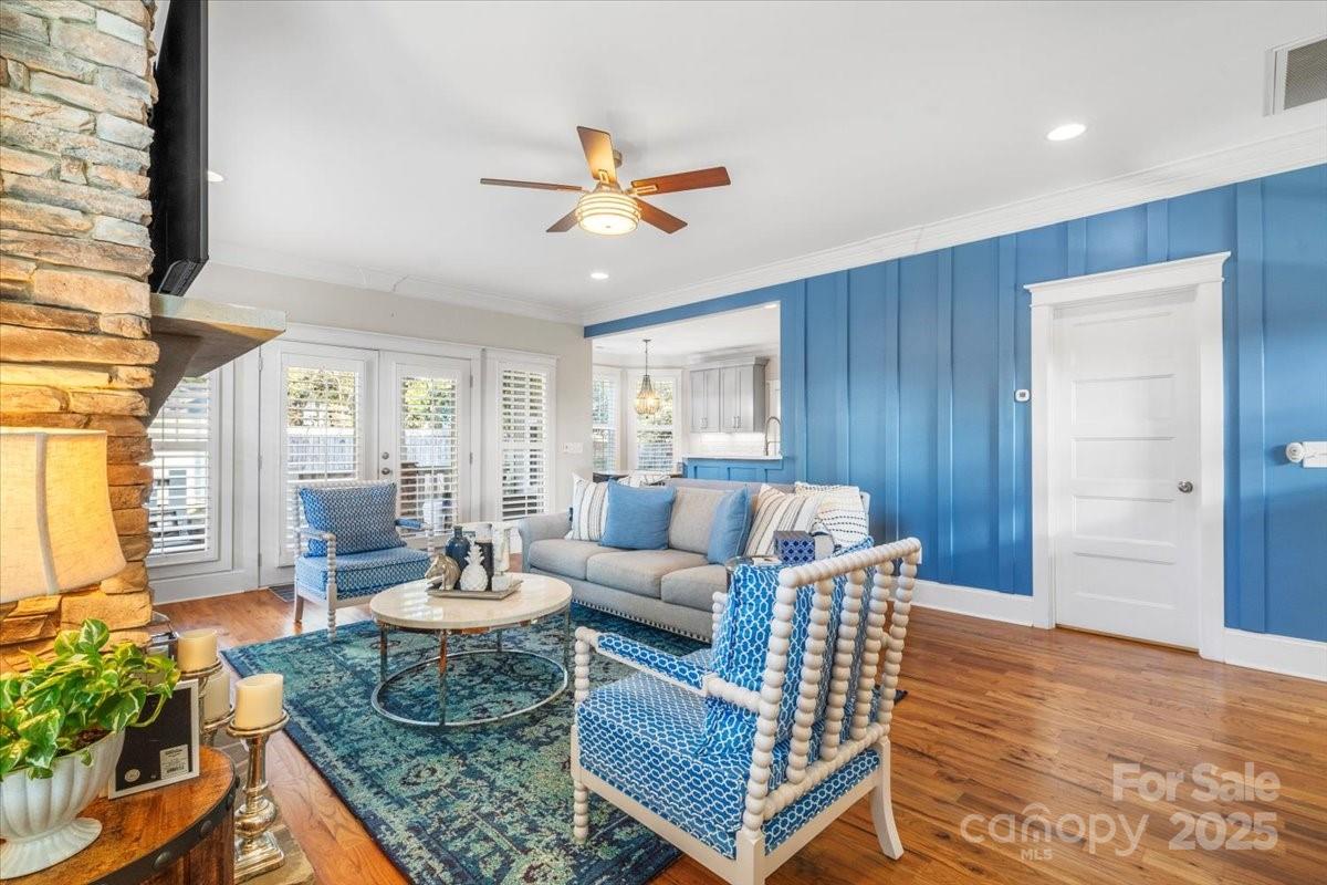 2408 Rozzelles Ferry Road