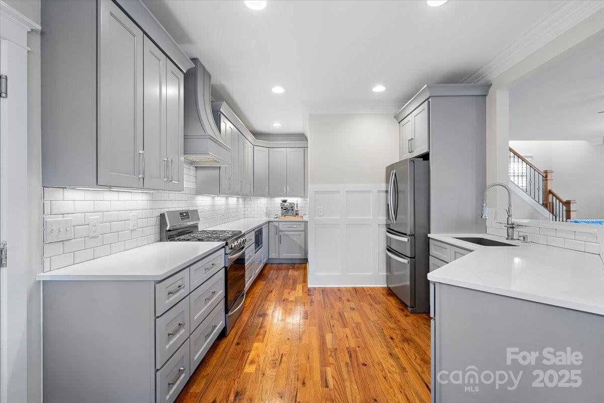 2408 Rozzelles Ferry Road