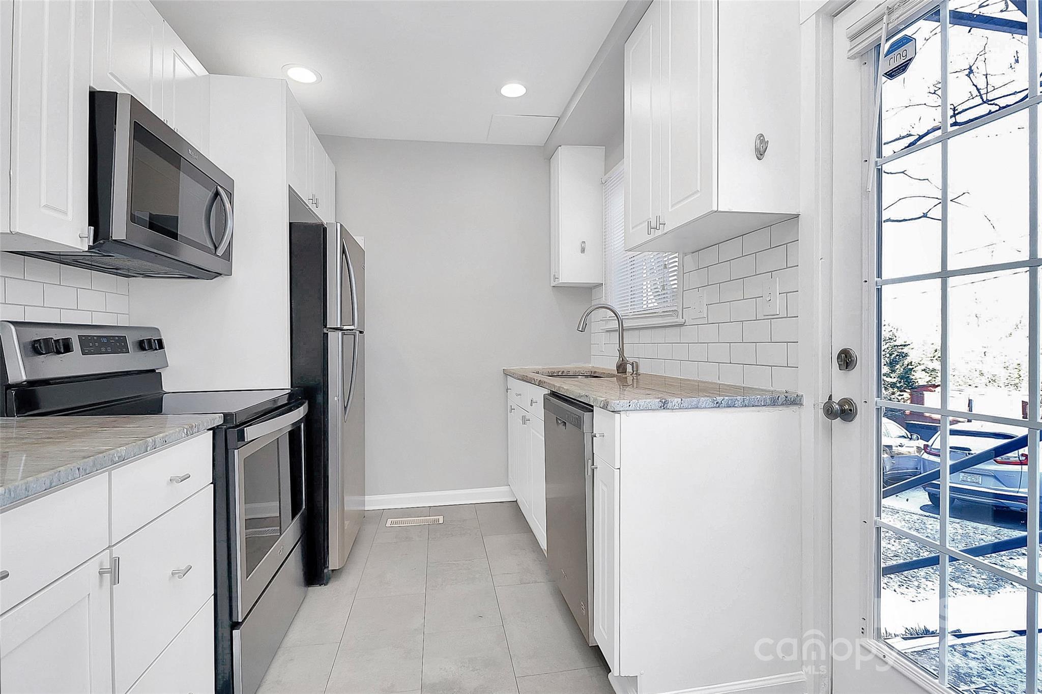 435 Wakefield Drive Unit: B