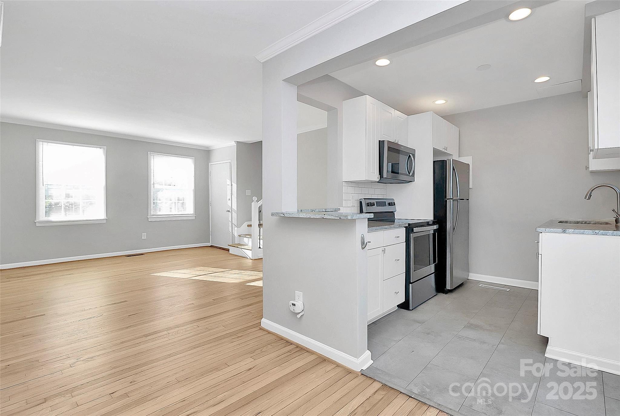 435 Wakefield Drive Unit: B