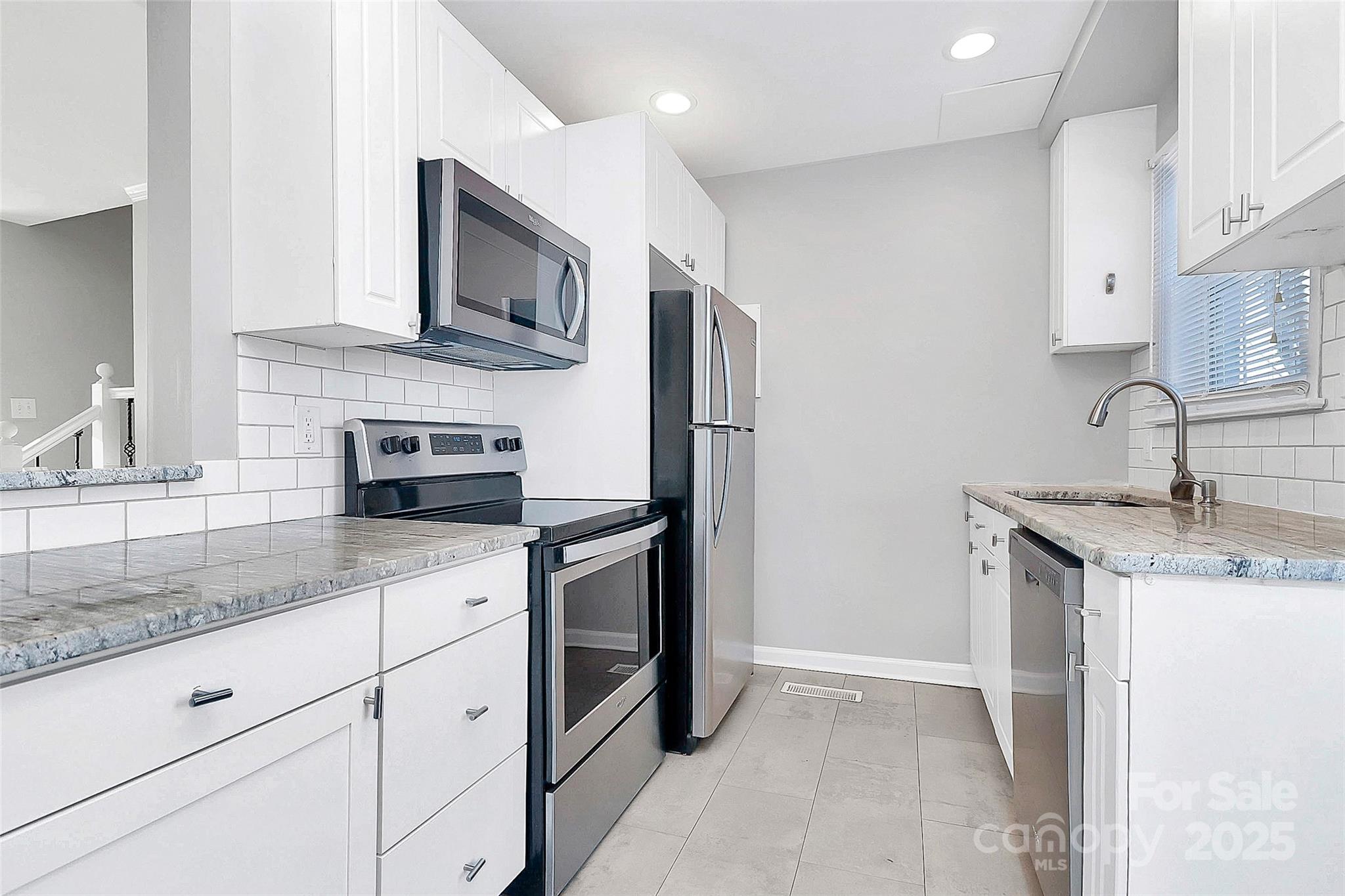 435 Wakefield Drive Unit: B
