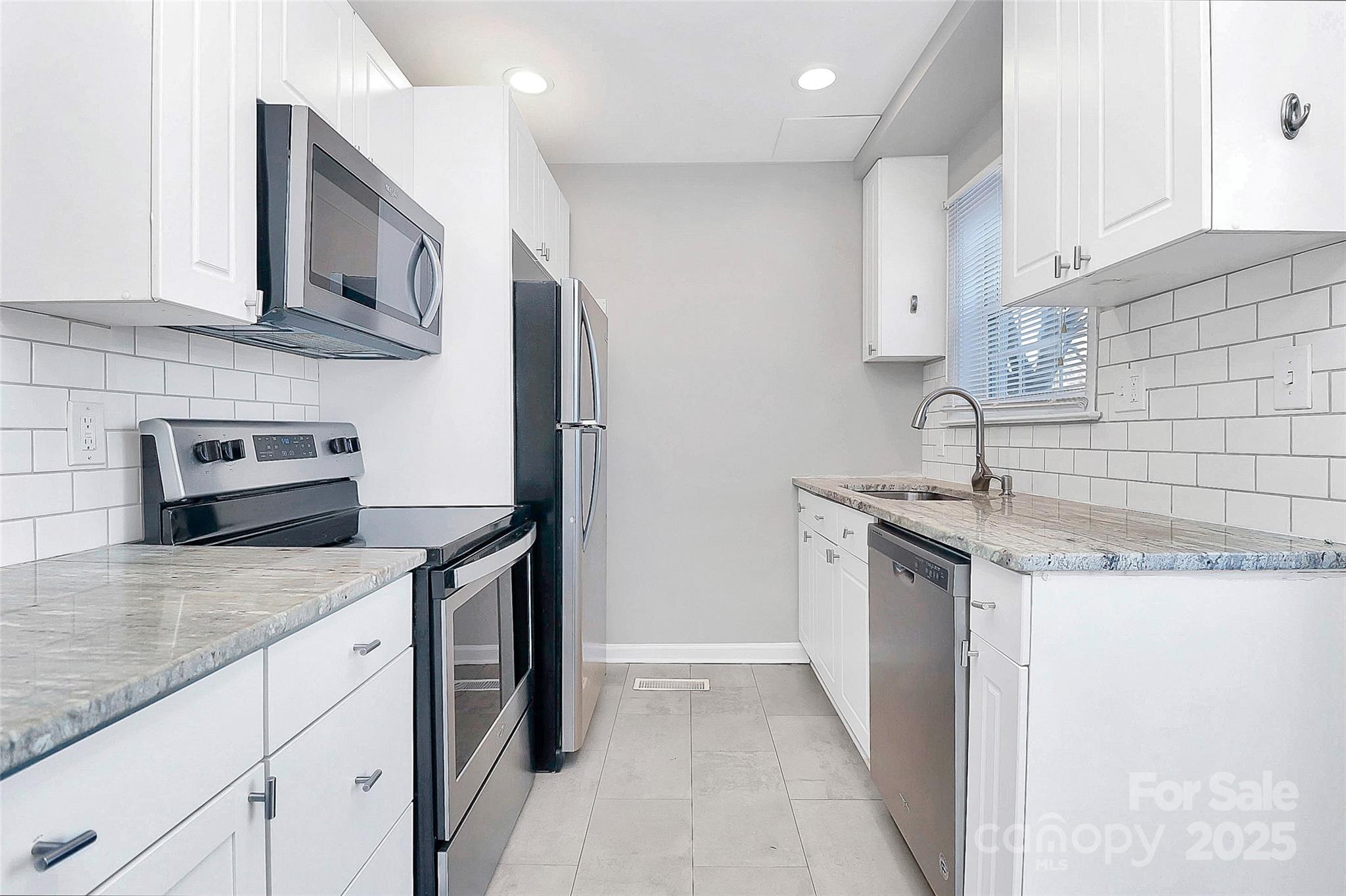 435 Wakefield Drive Unit: B