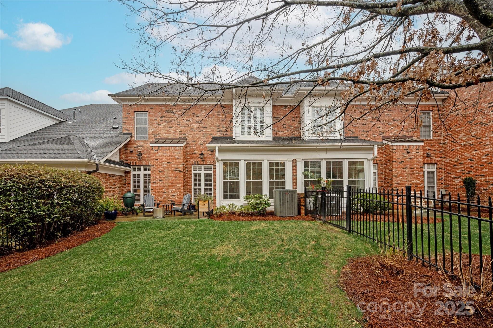 2715 Phillips Gate Drive