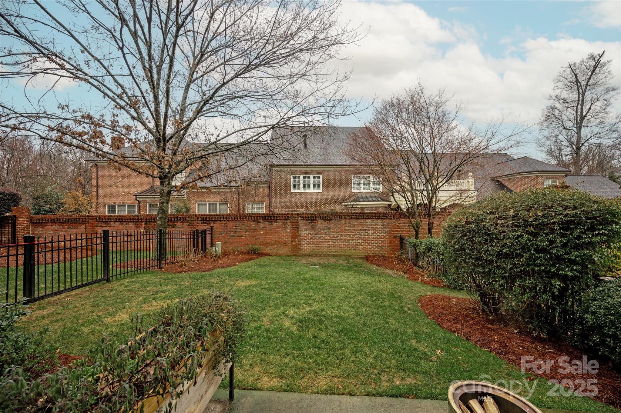 2715 Phillips Gate Drive