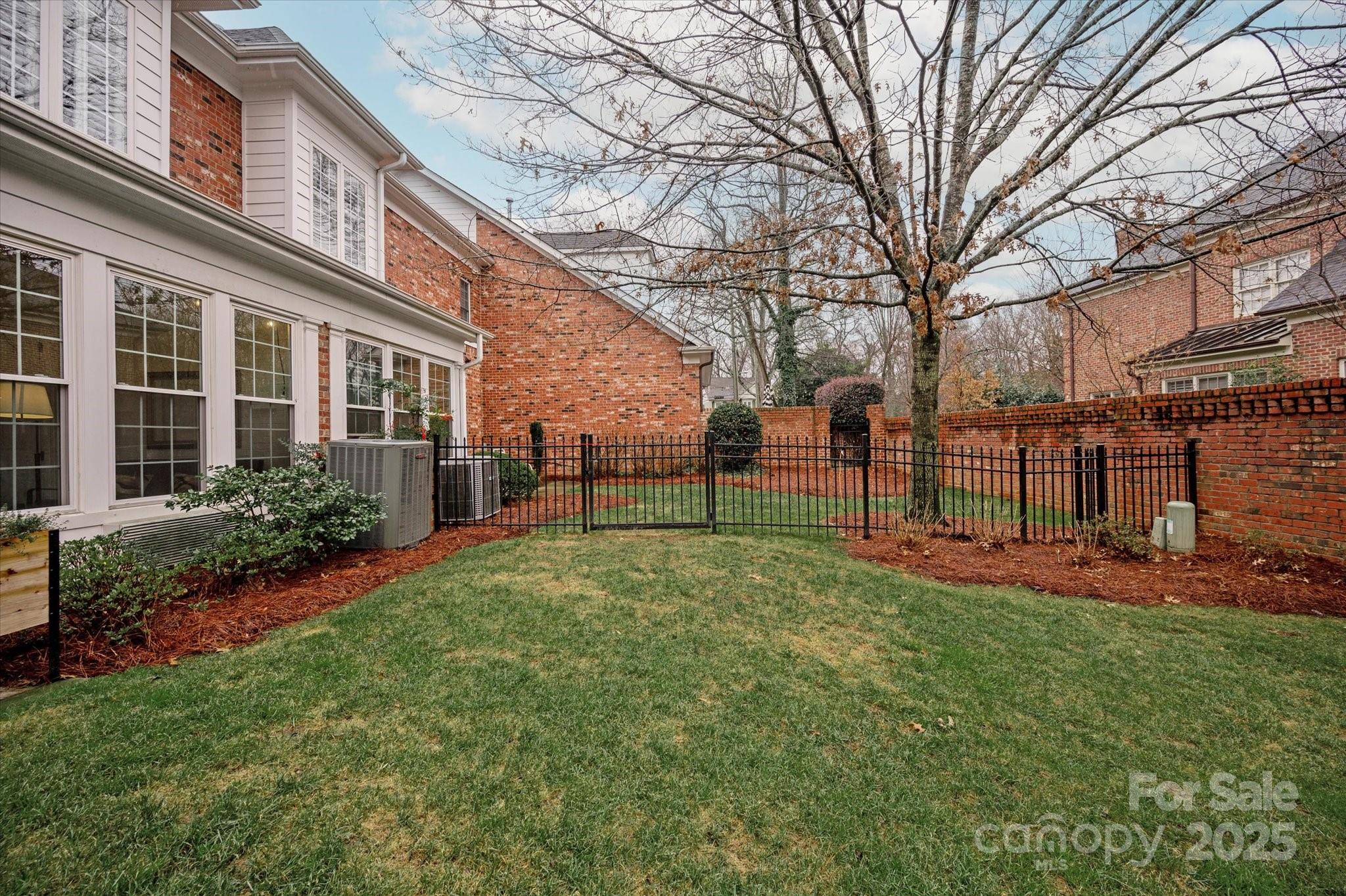 2715 Phillips Gate Drive