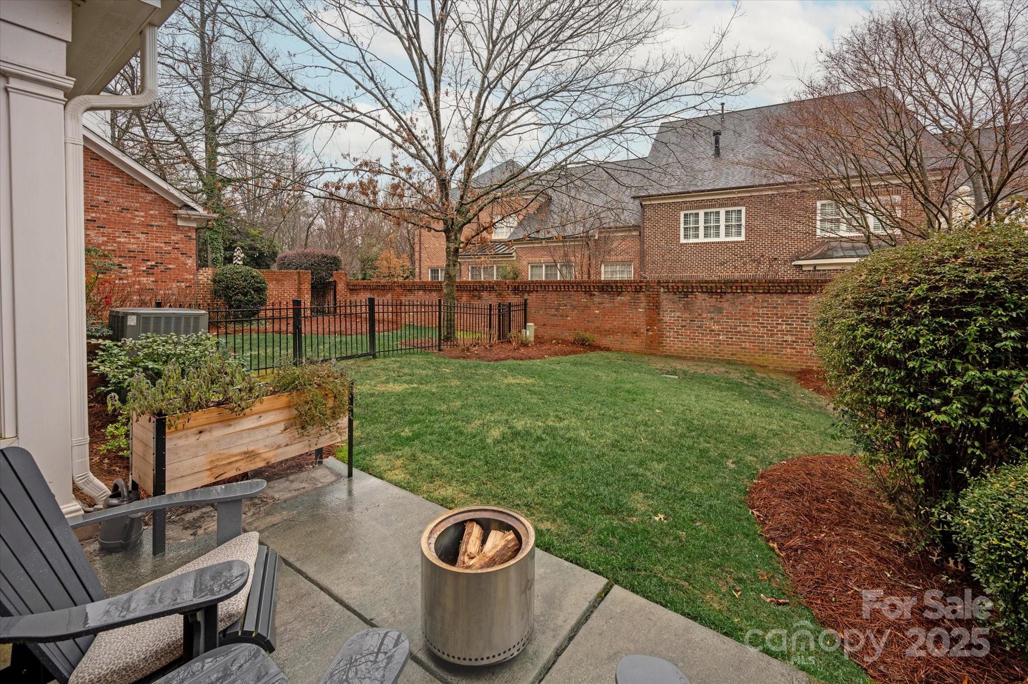 2715 Phillips Gate Drive