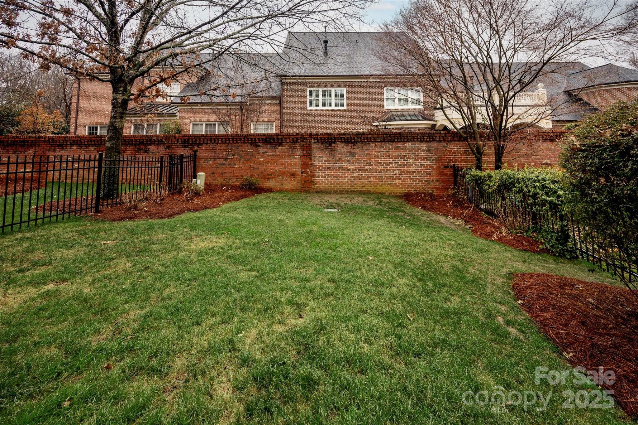 2715 Phillips Gate Drive