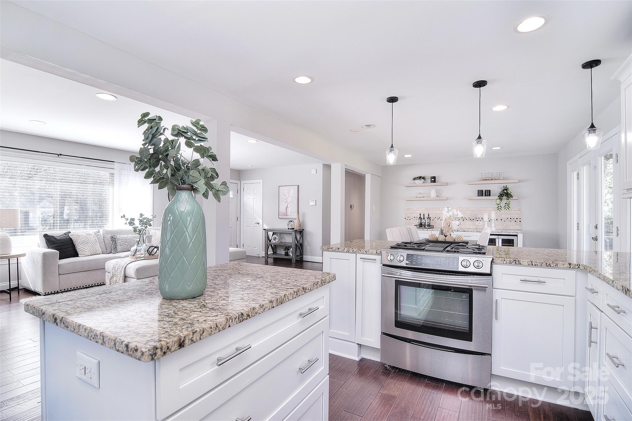 1721 Edgewater Drive