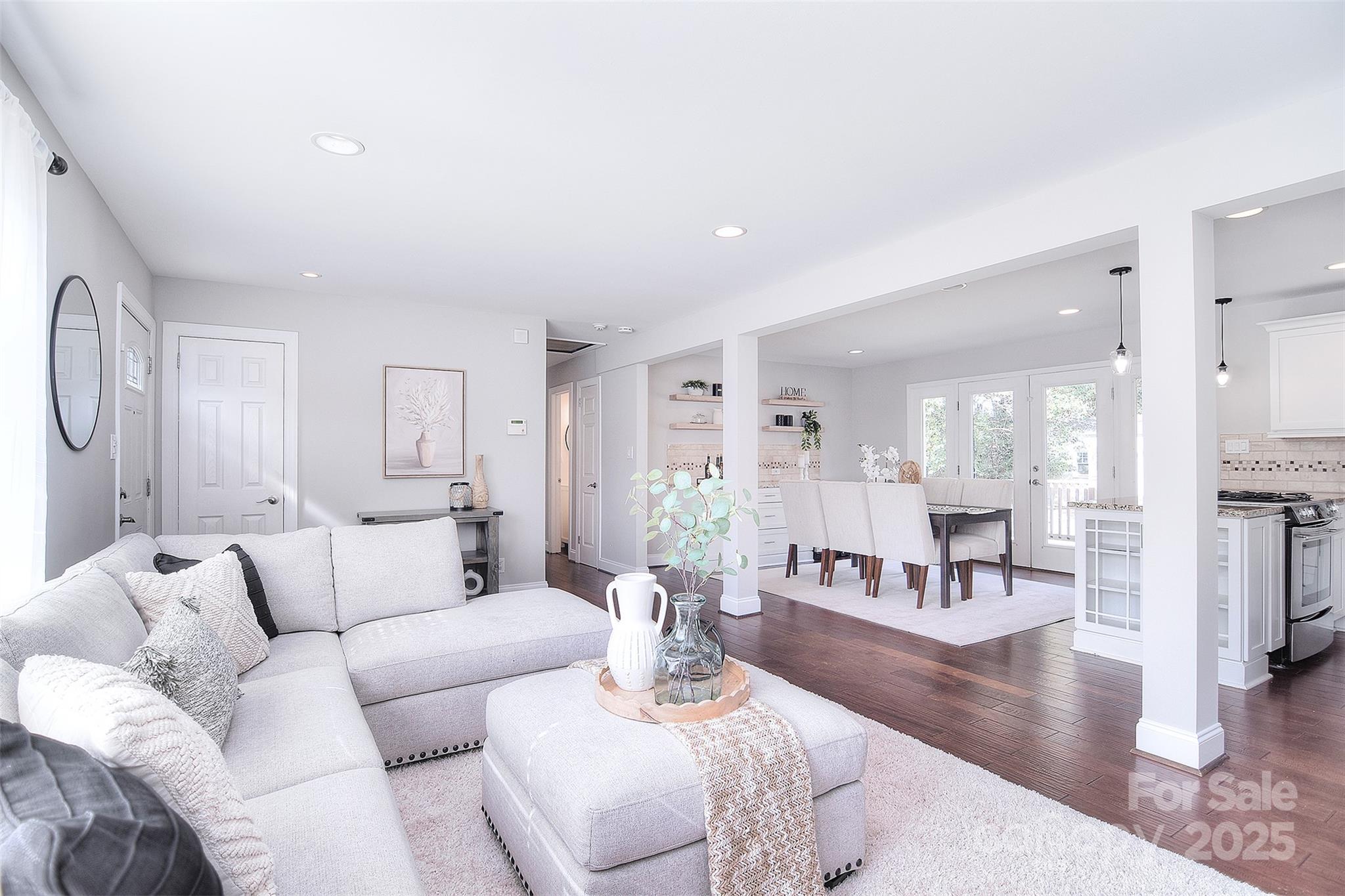 1721 Edgewater Drive