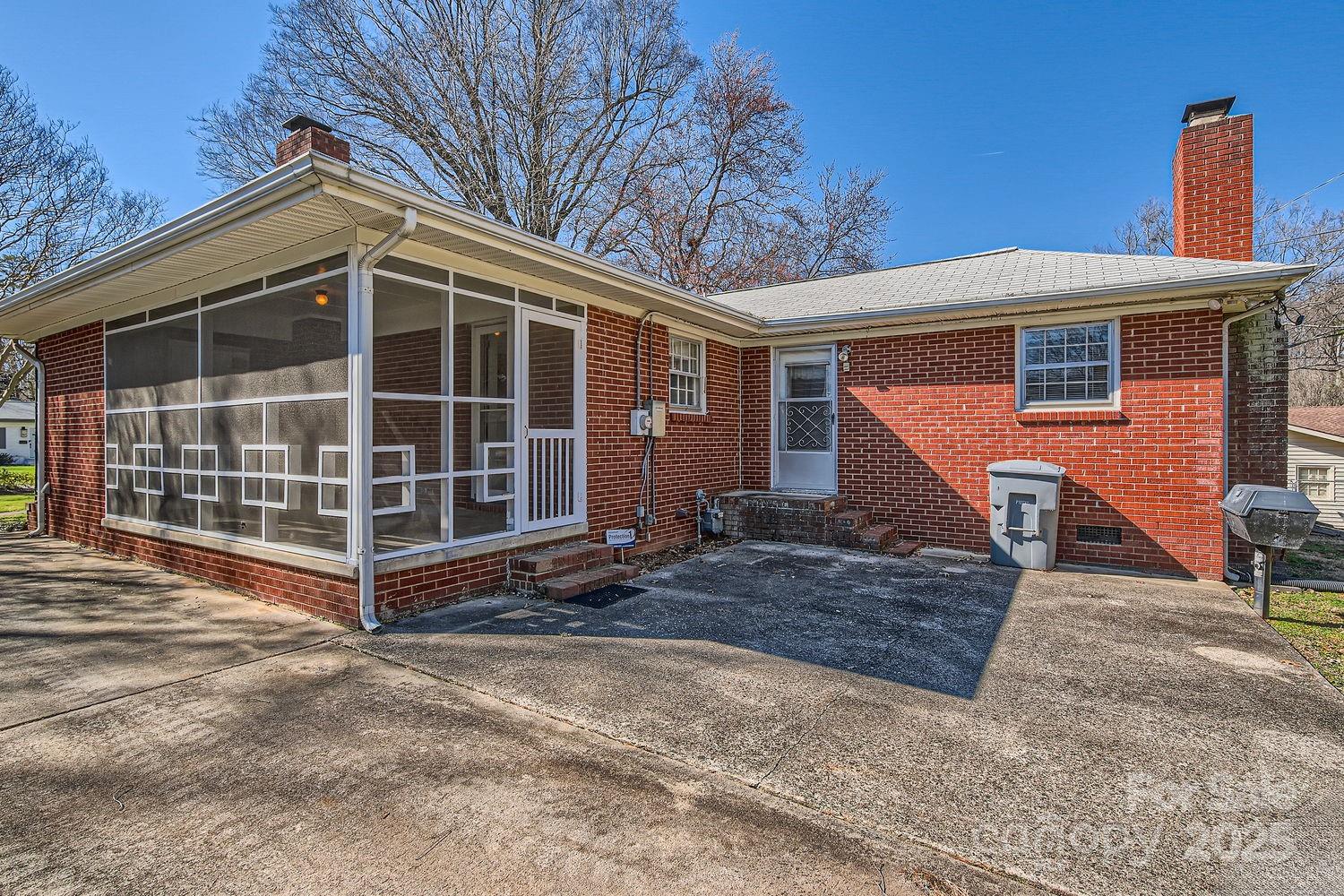 4017 Leeds Drive