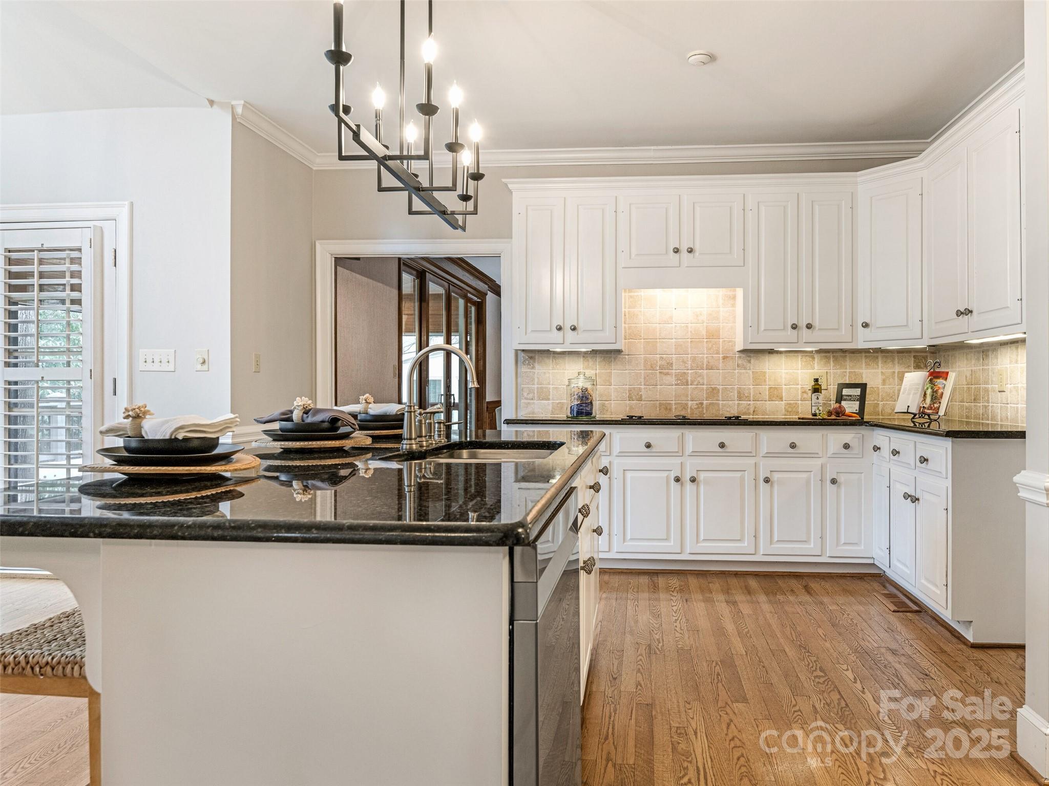 2540 Ballencourt Lane