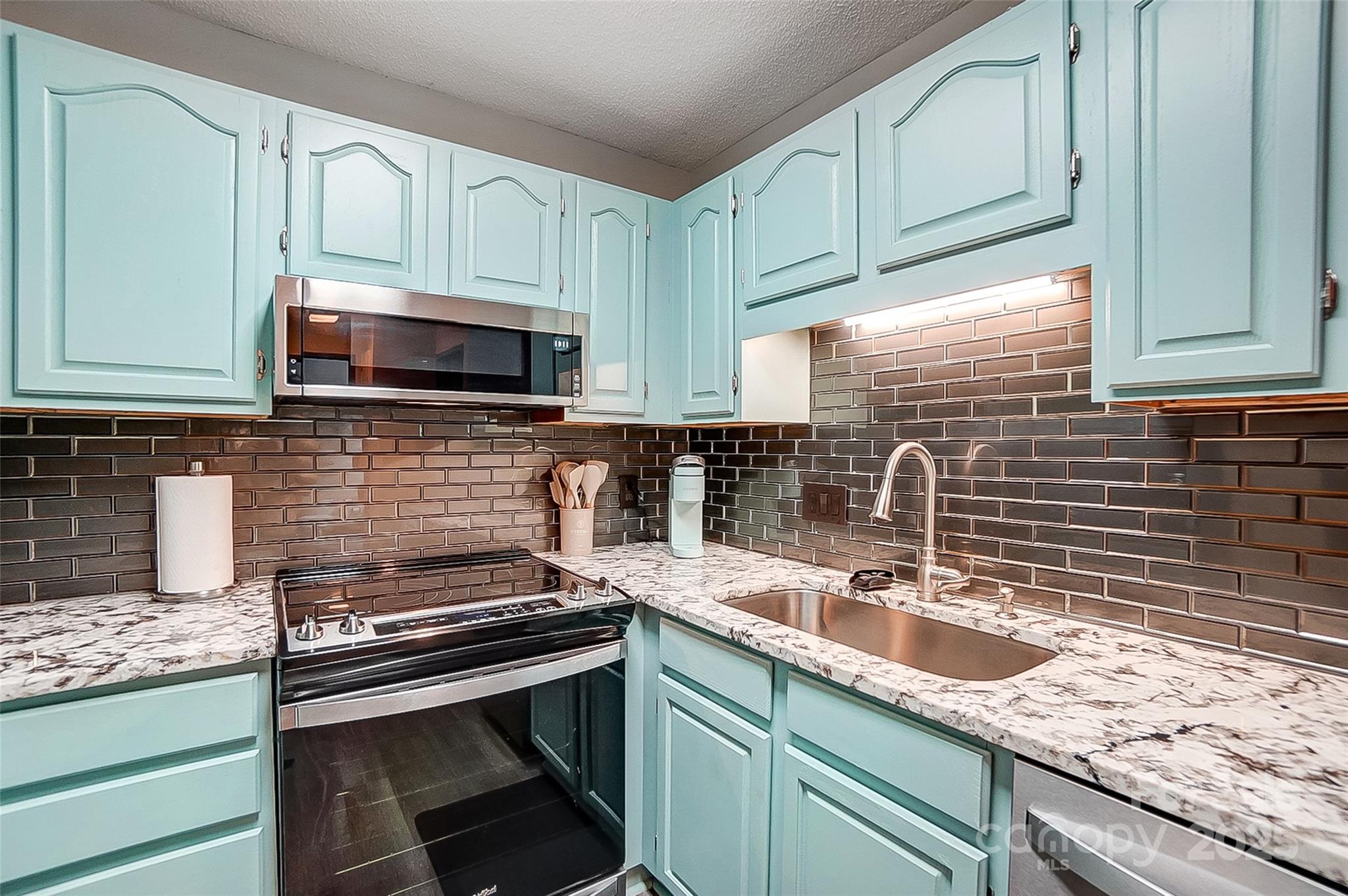 211 Heritage Boulevard Unit: 111
