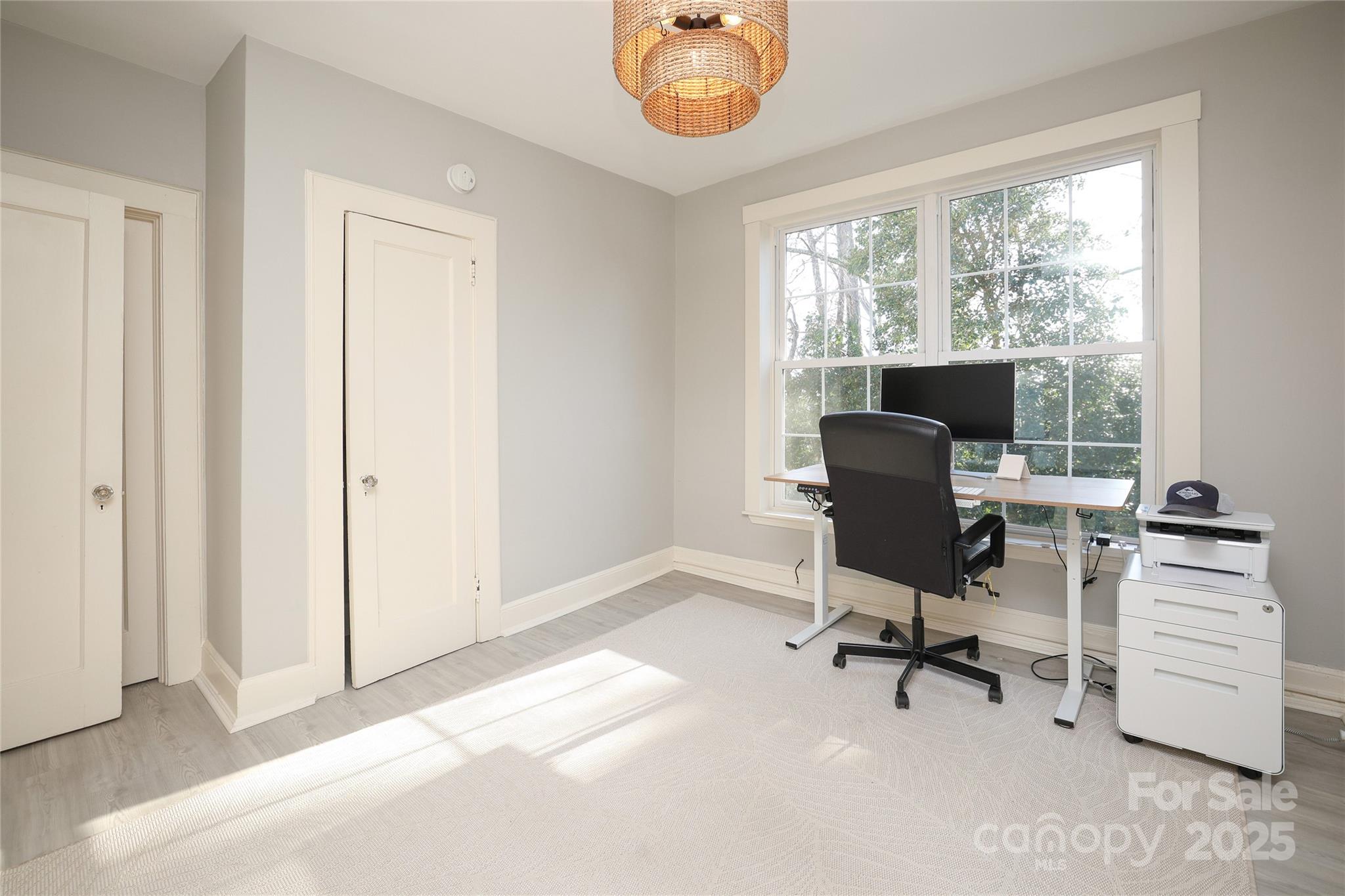2501 Roswell Avenue Unit: 303