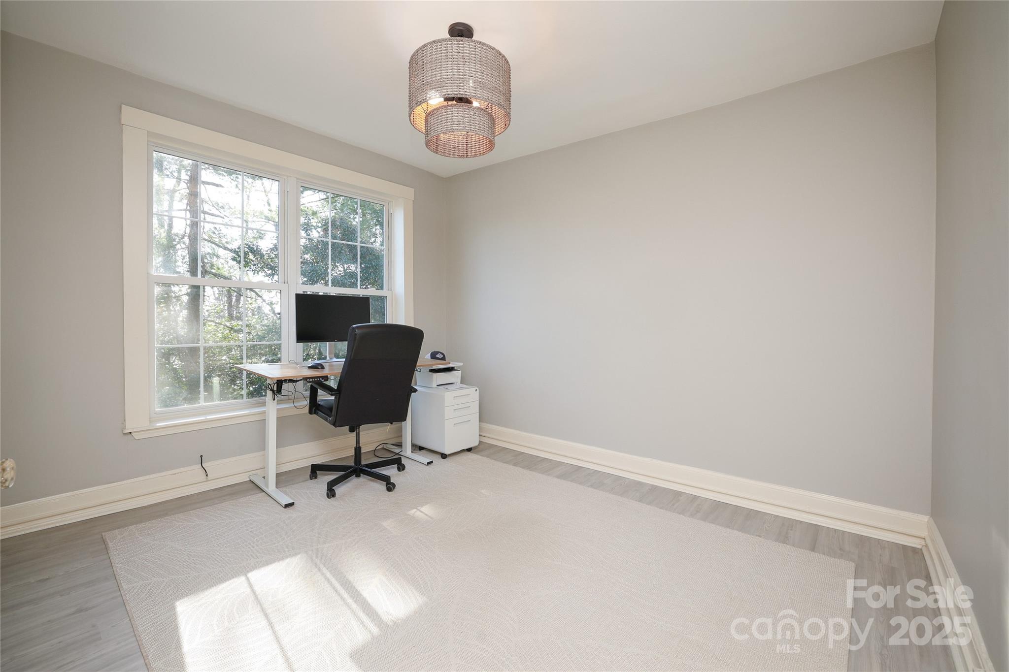 2501 Roswell Avenue Unit: 303