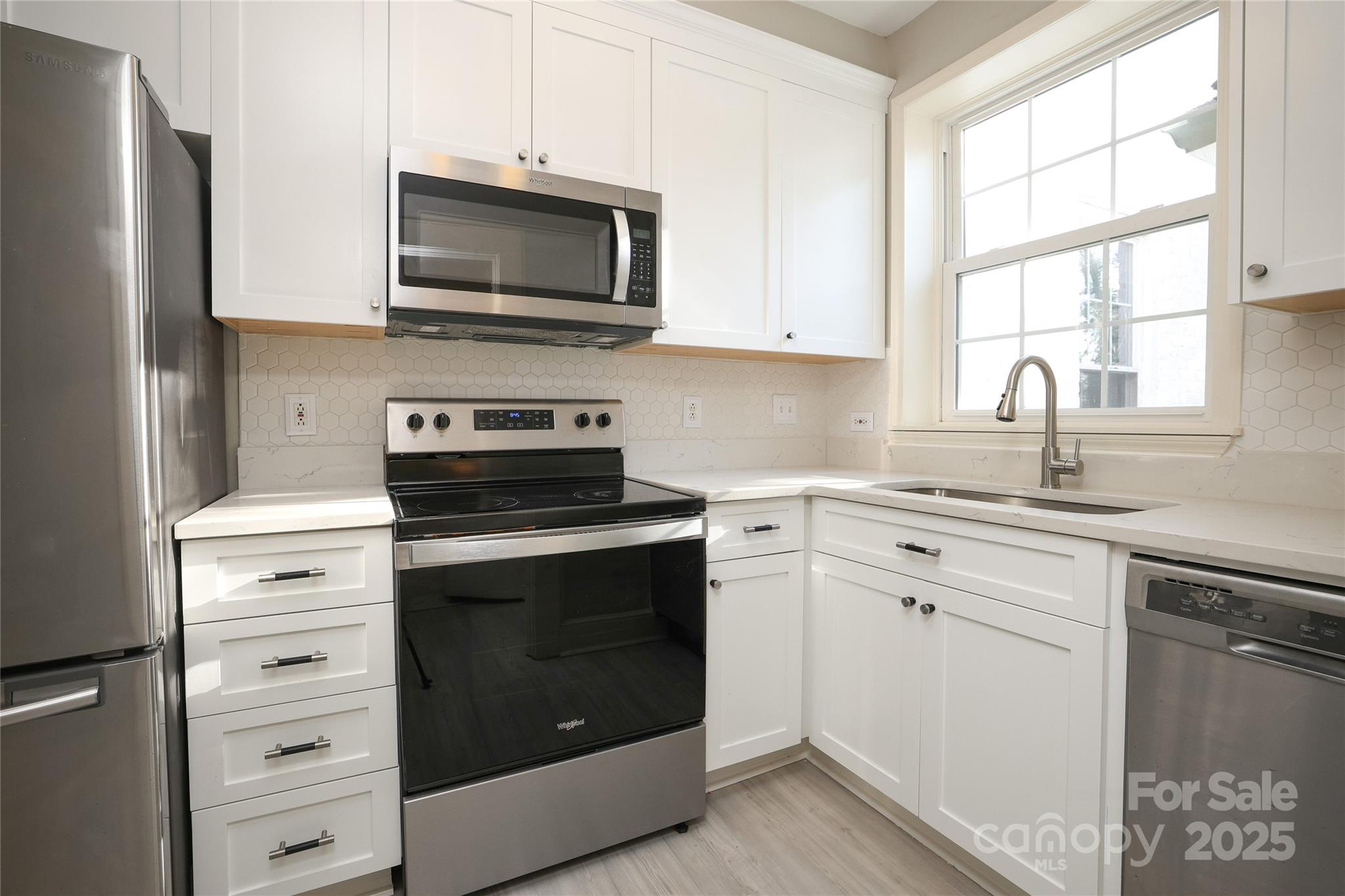 2501 Roswell Avenue Unit: 303
