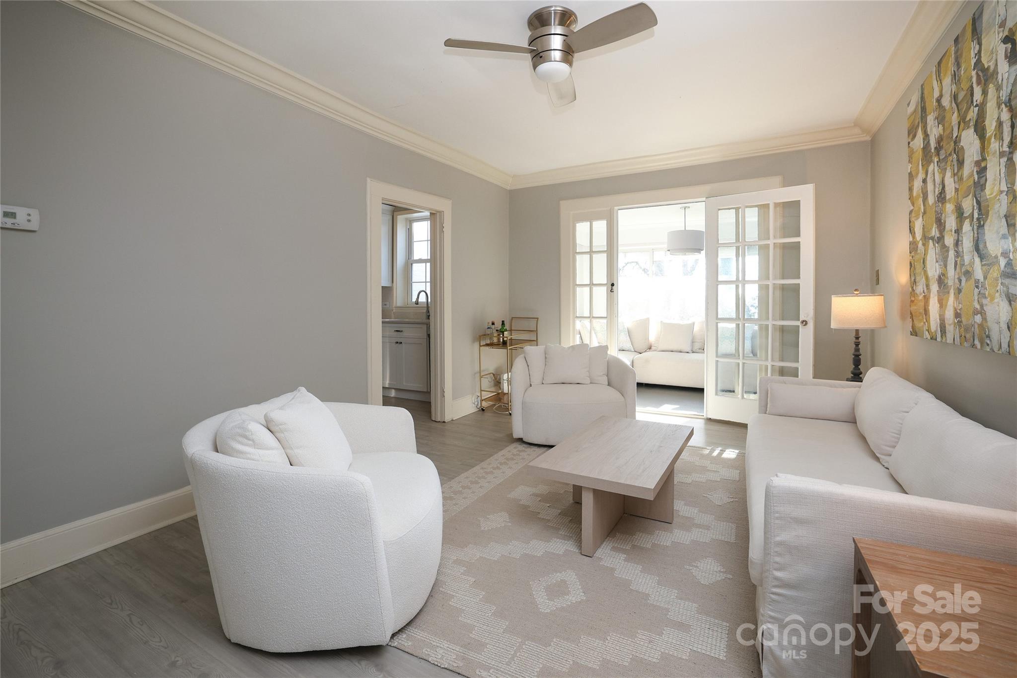 2501 Roswell Avenue Unit: 303