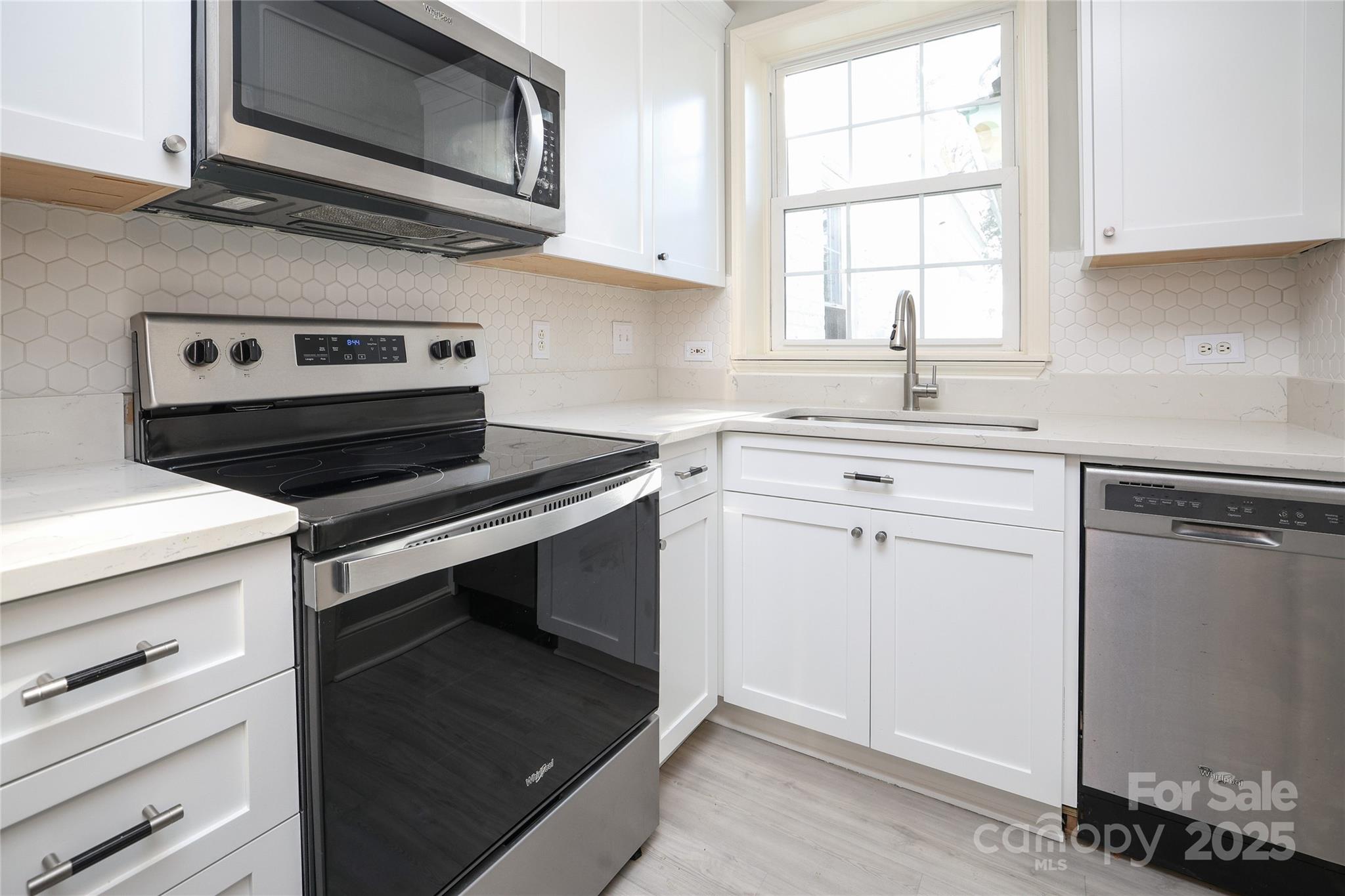 2501 Roswell Avenue Unit: 303