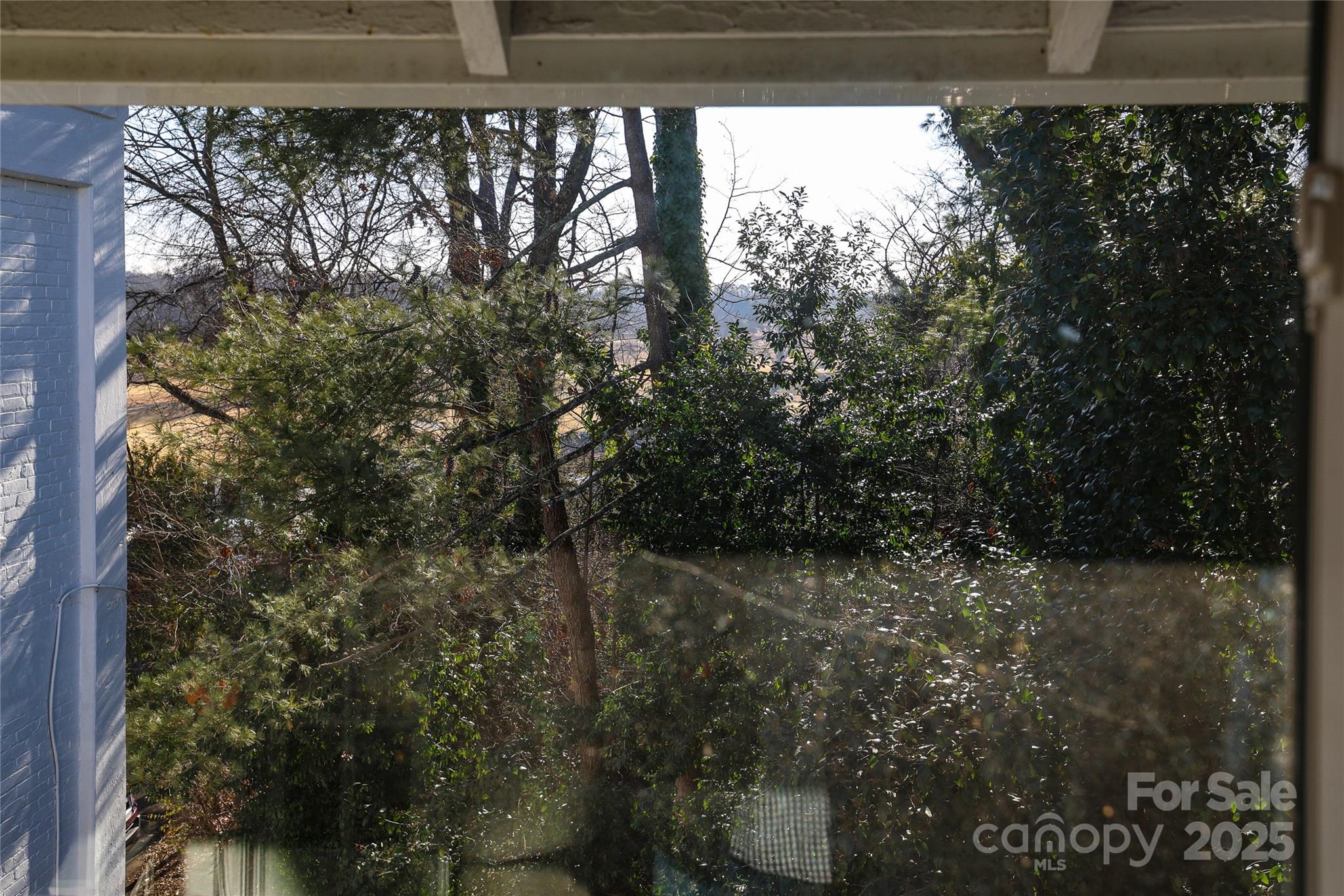 2501 Roswell Avenue Unit: 303